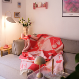 KLEKKS × donpriggos NO. 33 Wolldecke • Rot/Rosa
