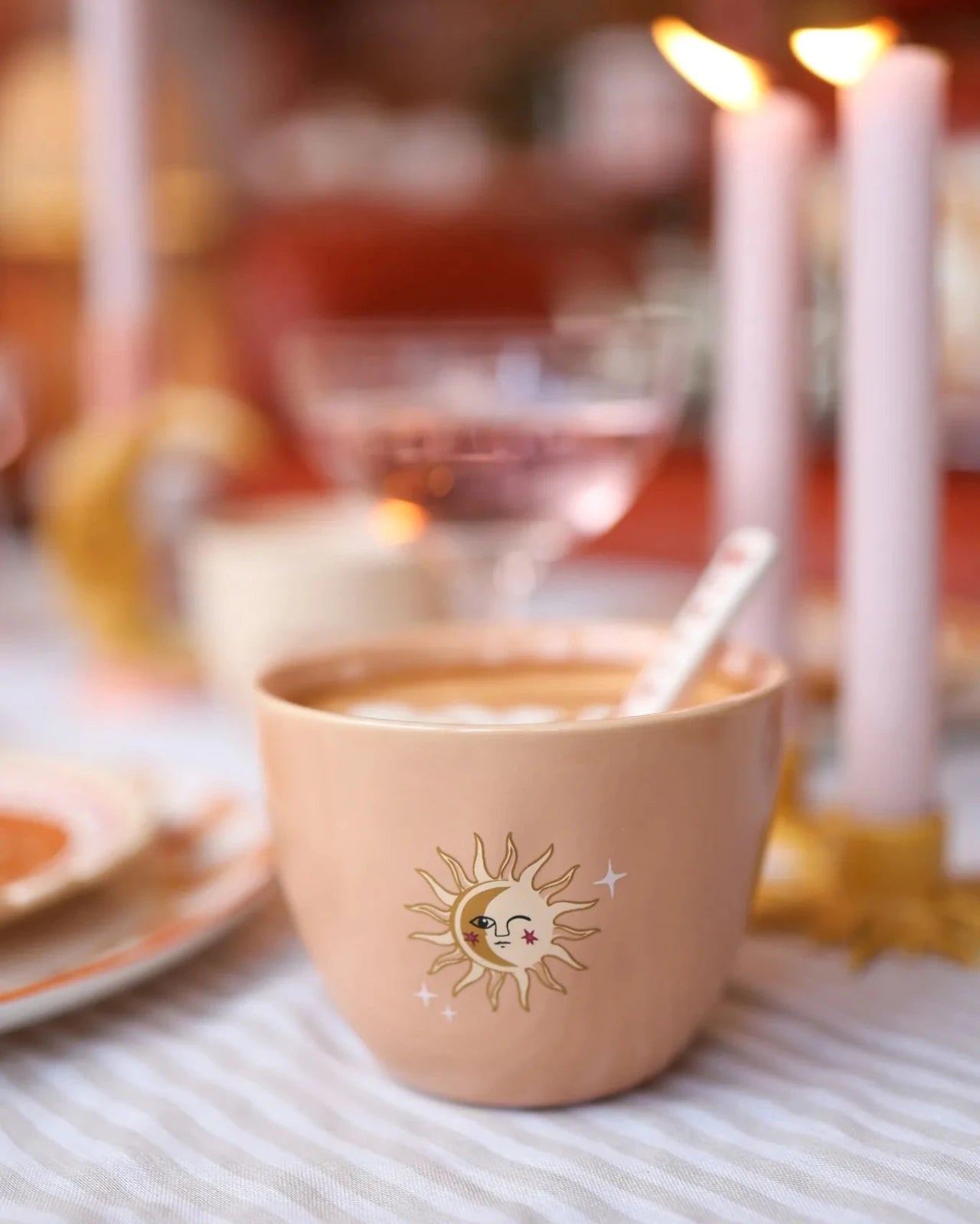 All the Luck in the World - Becher (300 ml) • Peach Sun - ROSA ECK