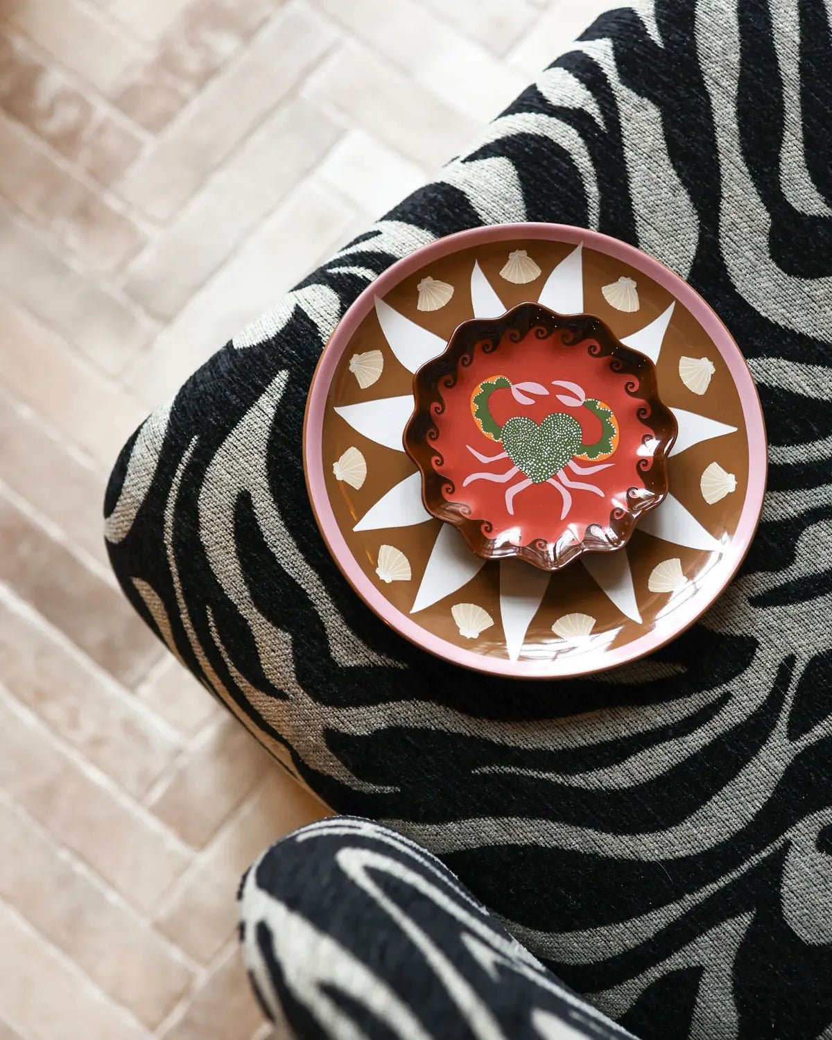 All the Luck in the World - Kleiner Teller • Crab - ROSA ECK