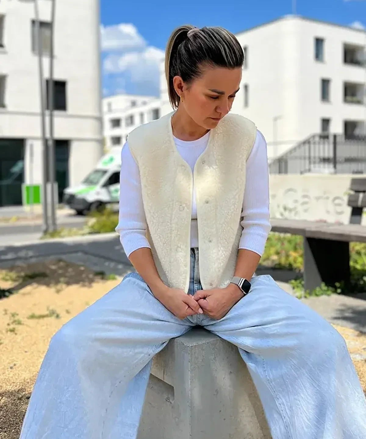 Alwero - TYB Weste aus Wolle • Off - White (Weiß) - Weste - ROSA ECK Concept Store