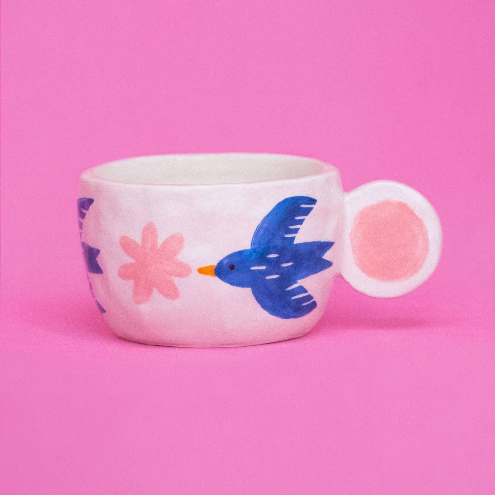 Ana Seixas - BIRDS Tasse aus Keramik mit Vogel - Motiv - Kaffee - und Teetasse - ROSA ECK Concept Store
