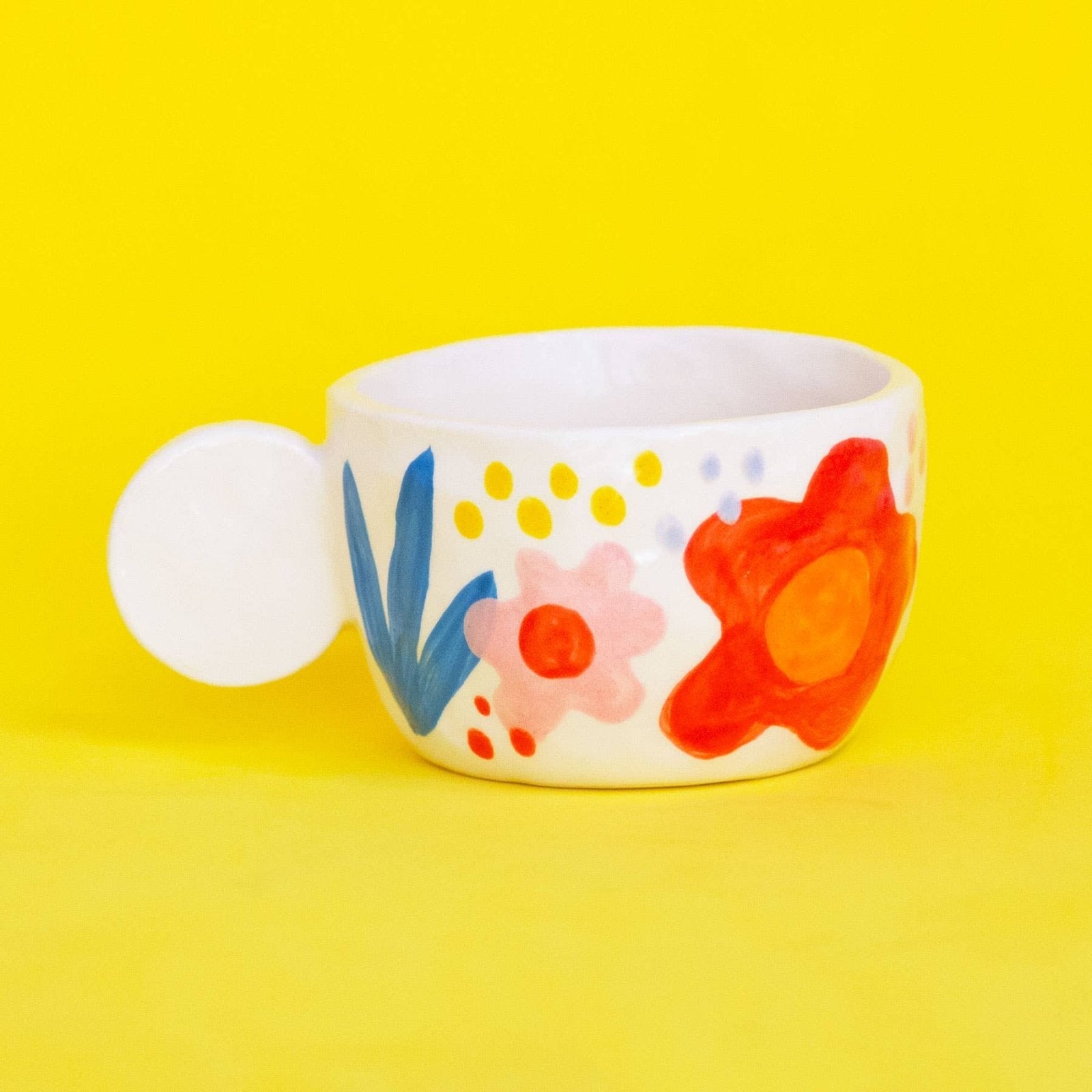 Ana Seixas - FLORAS Tasse aus Keramik mit Blumen - Motiv - Kaffee - und Teetasse - ROSA ECK Concept Store