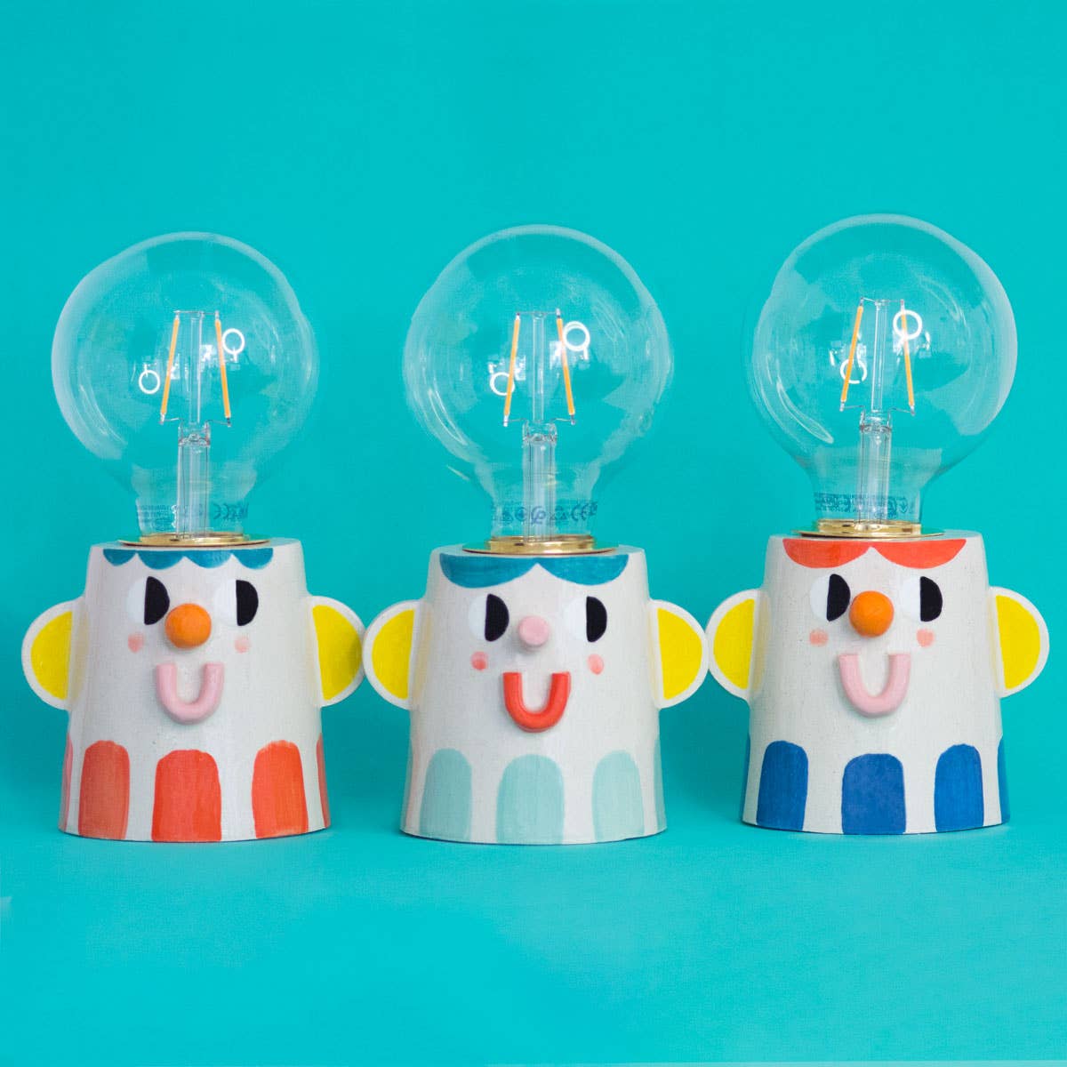 Ana Seixas - GOOD FRIEND Tischlampen aus Keramik • Blau - Lampe - ROSA ECK Concept Store