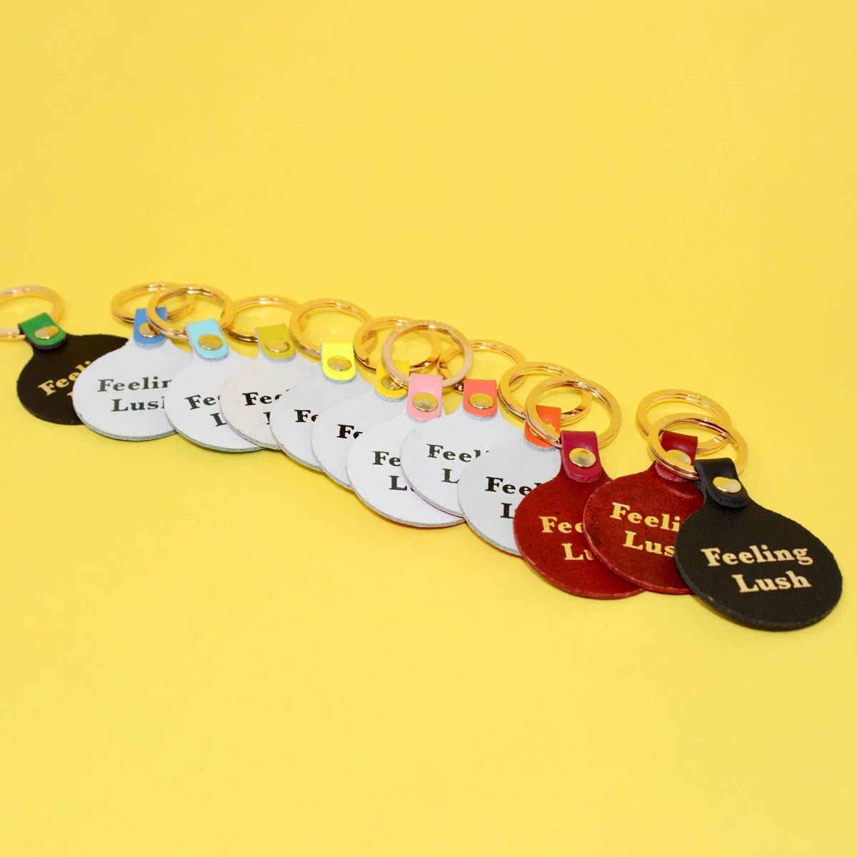 Ark Colour Design - FEELING LUSH Smiley Schlüsselanhänger • Türkis - Schlüsselanhänger - ROSA ECK