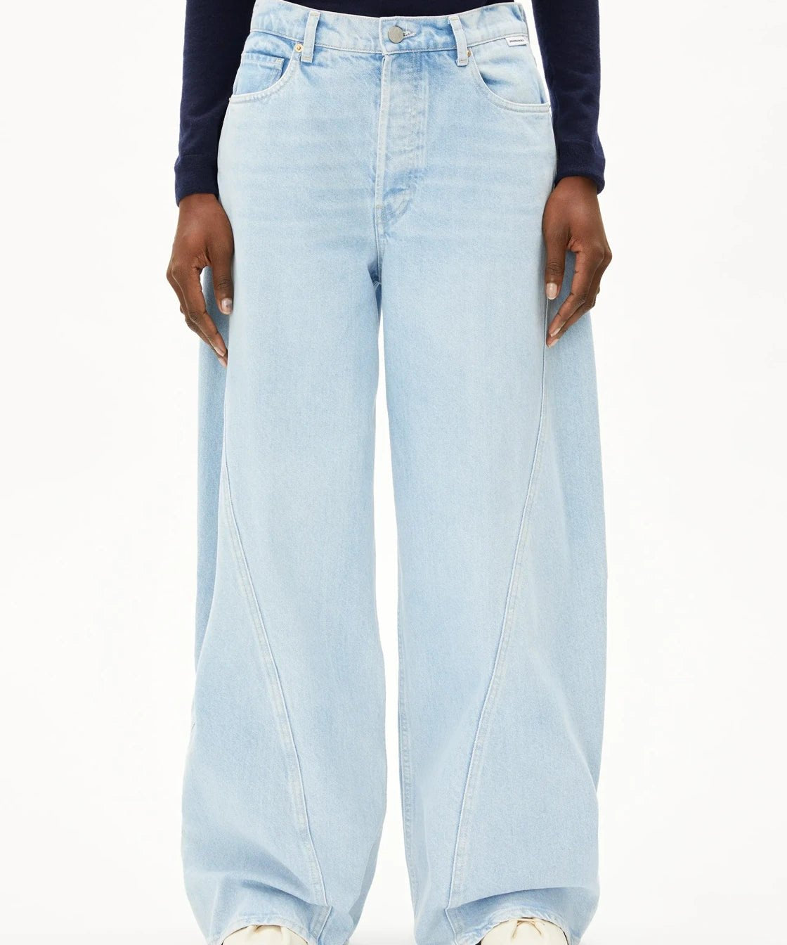 ARMEDANGELS - AALTHEA Barrel Jeans • barrea - Hose - ROSA ECK