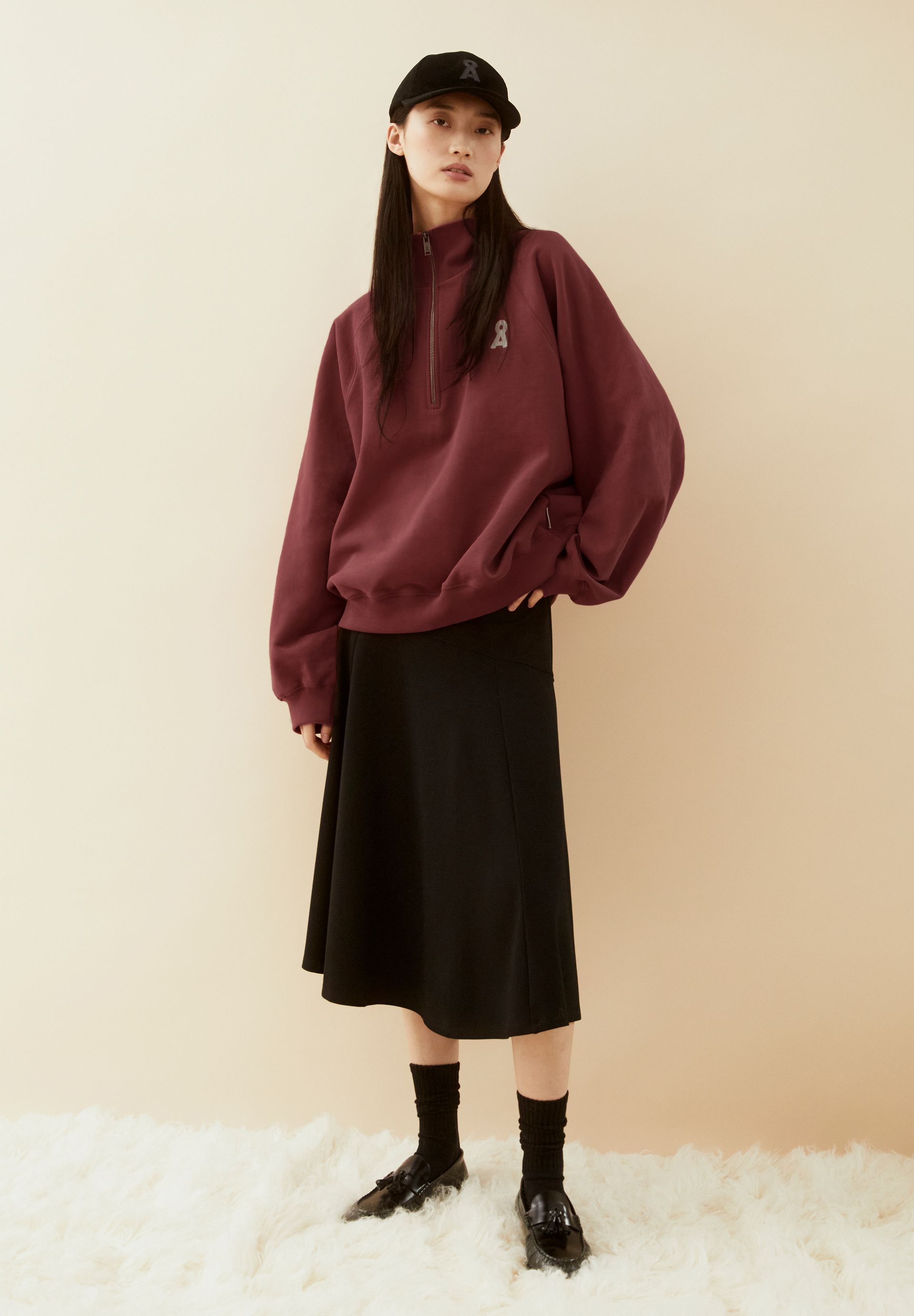 Ausgestellter Jersey-Midirock in Schwarz von ARMEDANGELS – Ansicht 4