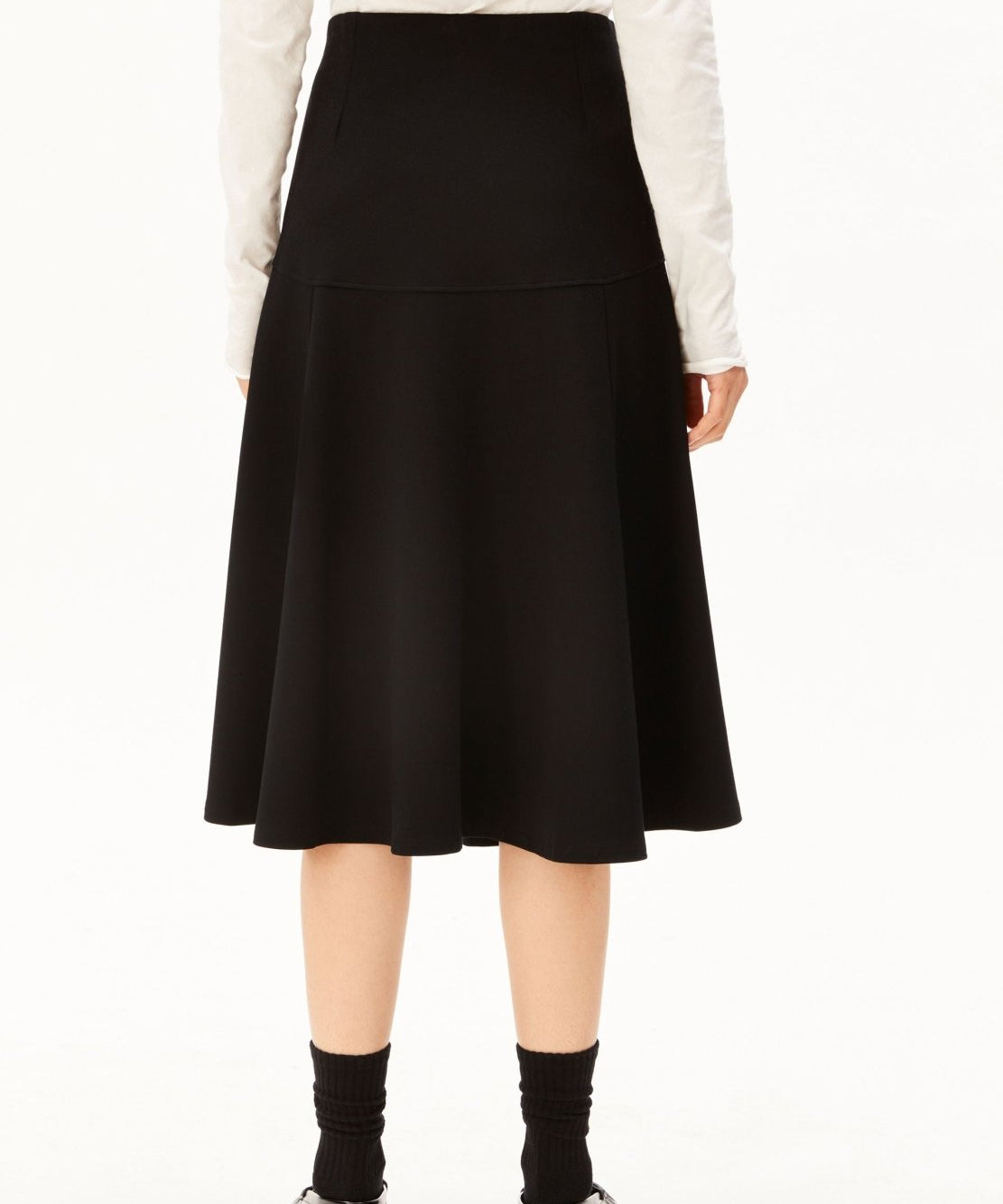 Ausgestellter Jersey-Midirock in Schwarz von ARMEDANGELS – Ansicht 2