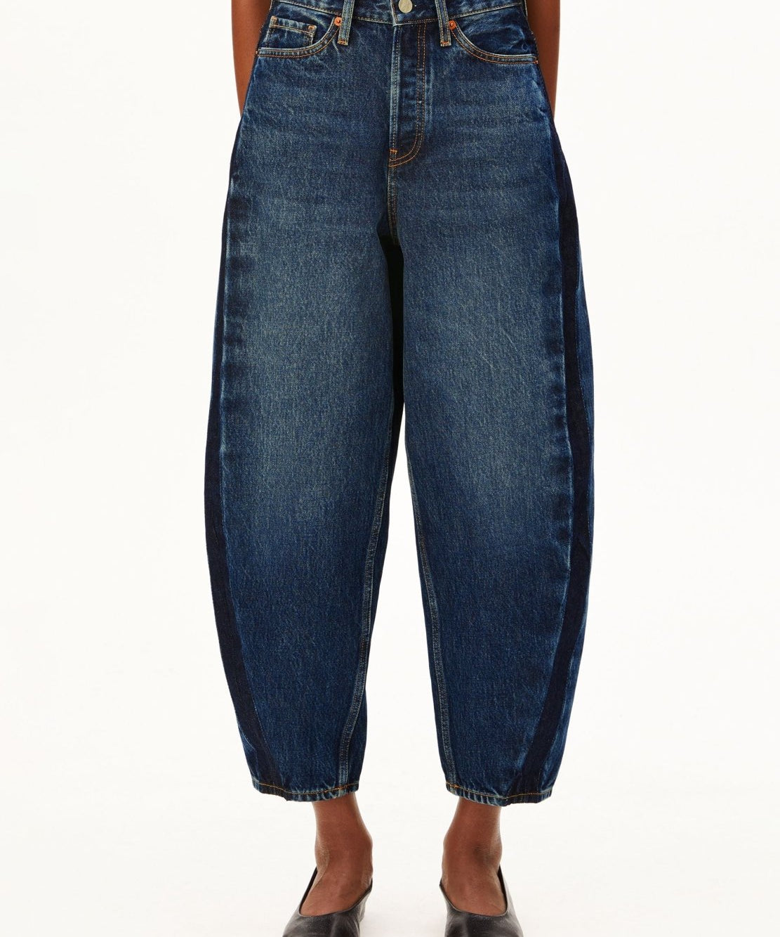 BAARLY High Panel Barrel Jeans in Dunkelblau von ARMEDANGELS – Ansicht 1