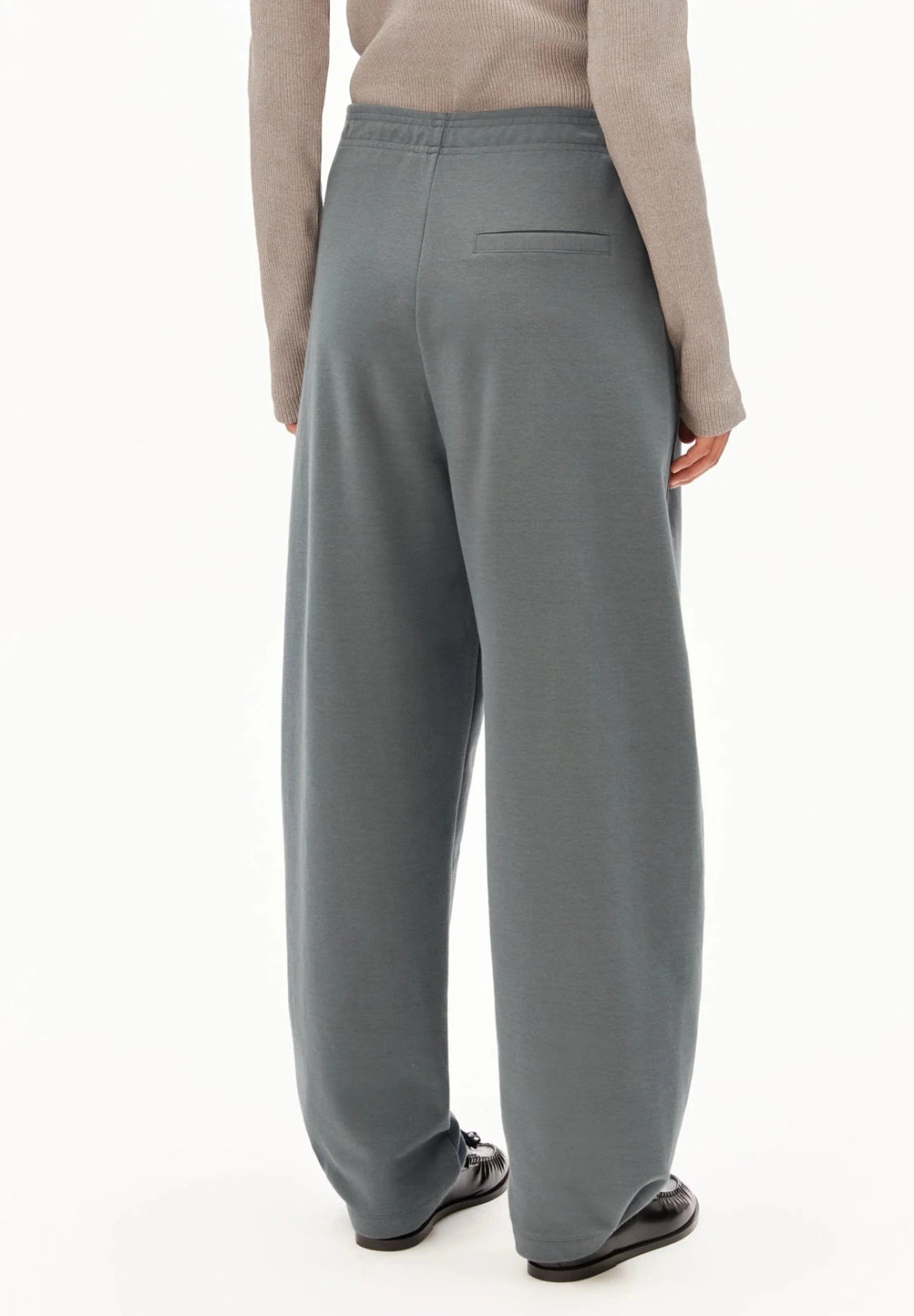 ARMEDANGELS - Barrel Jogginghose • space steel - ROSA ECK