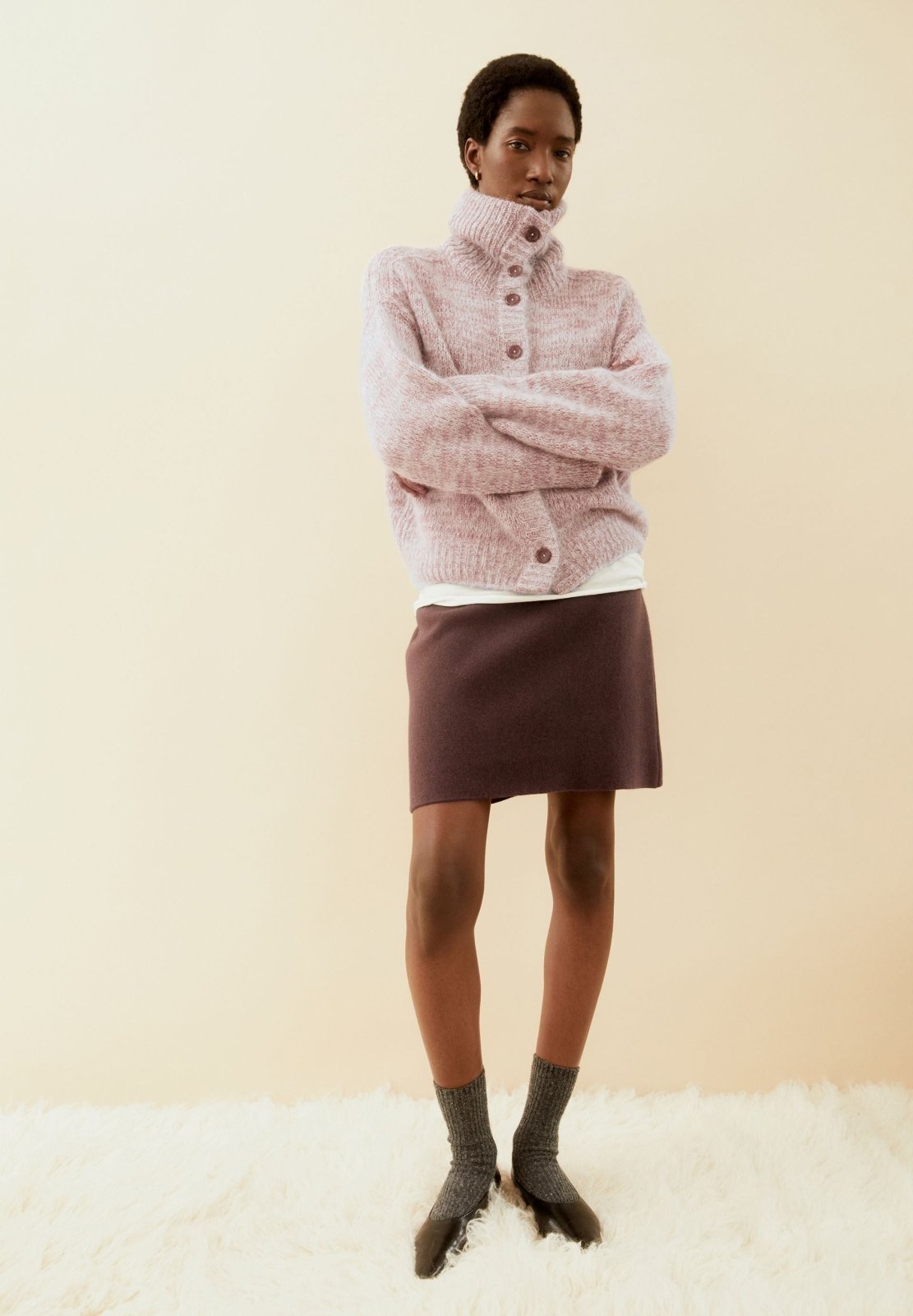 Gebürstete Mouliné-Strickjacke in Rostrot und Haferbeige von ARMEDANGELS – Ansicht 4