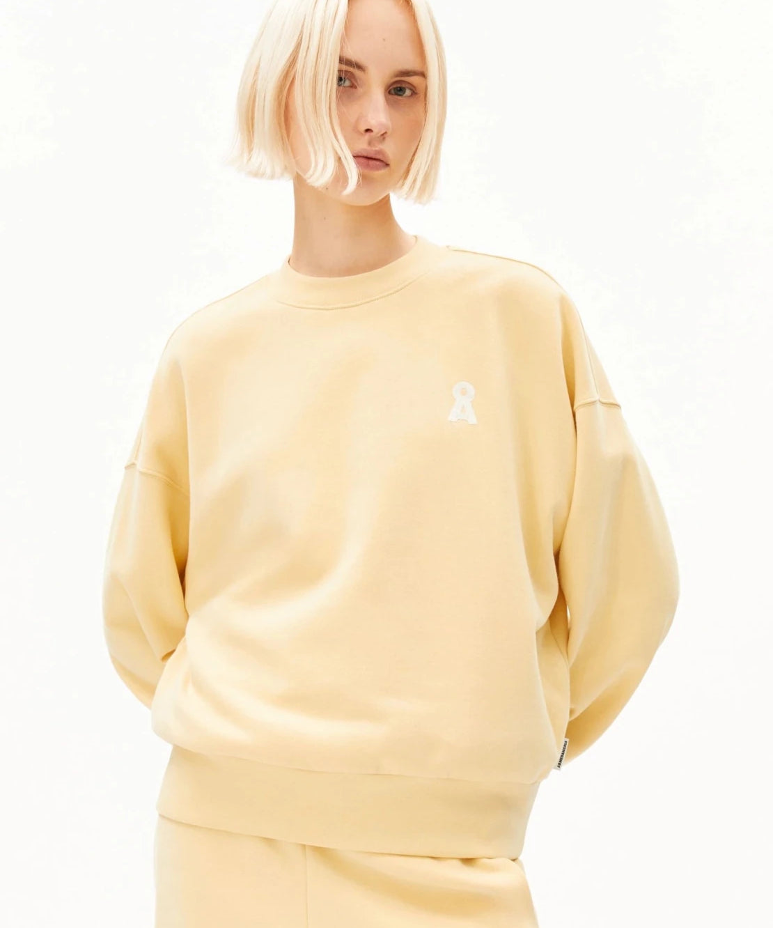 ARMEDANGELS - ICONIC Å ALIZAA Pullover • golden hay - ROSA ECK