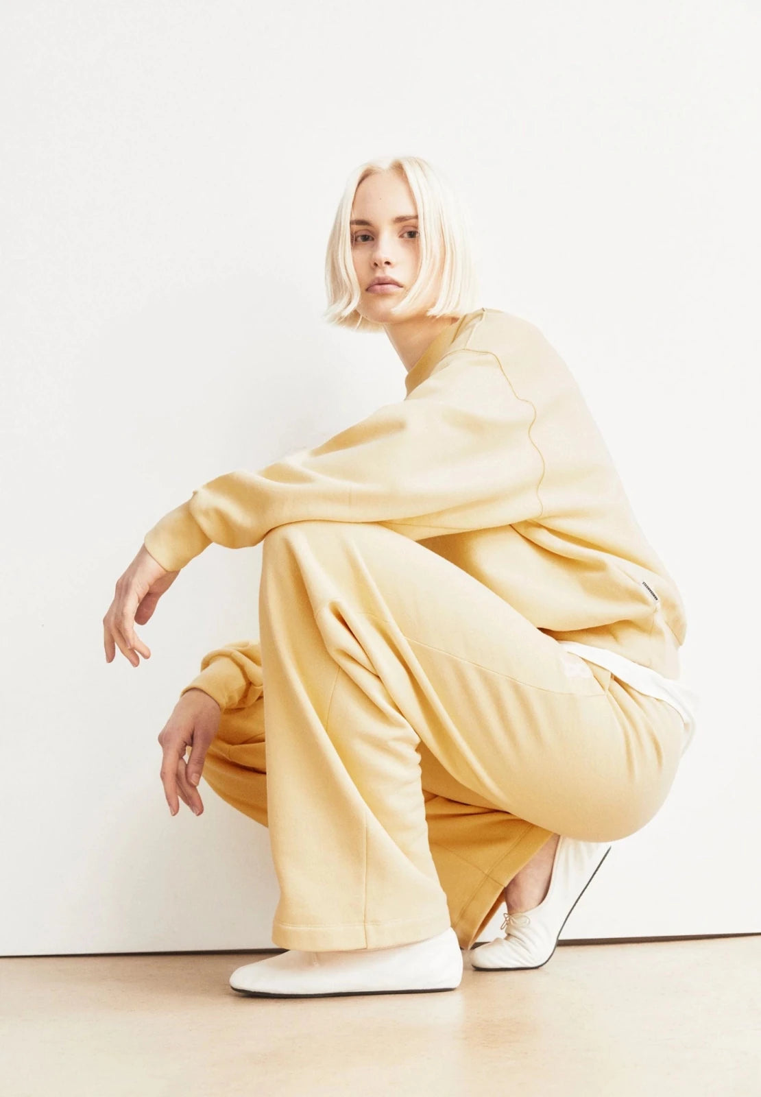 ARMEDANGELS - ICONIC Å ALIZAA Pullover • golden hay - ROSA ECK