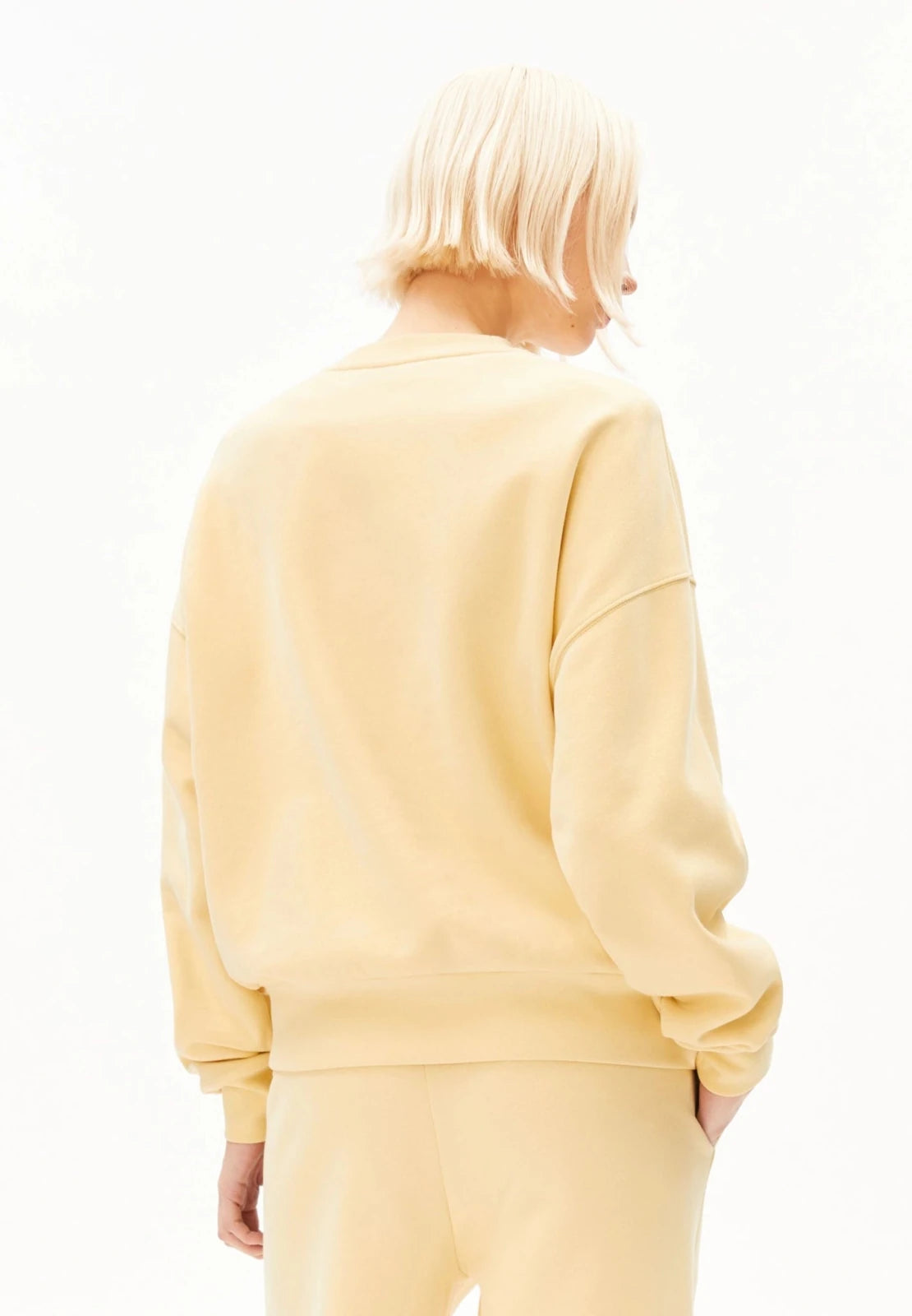 ARMEDANGELS - ICONIC Å ALIZAA Pullover • golden hay - ROSA ECK