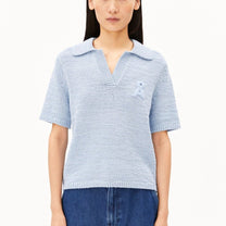 ARMEDANGELS - ICONIC Å Baumwoll-Polo-Strickpullover • mistblue - ROSA ECK