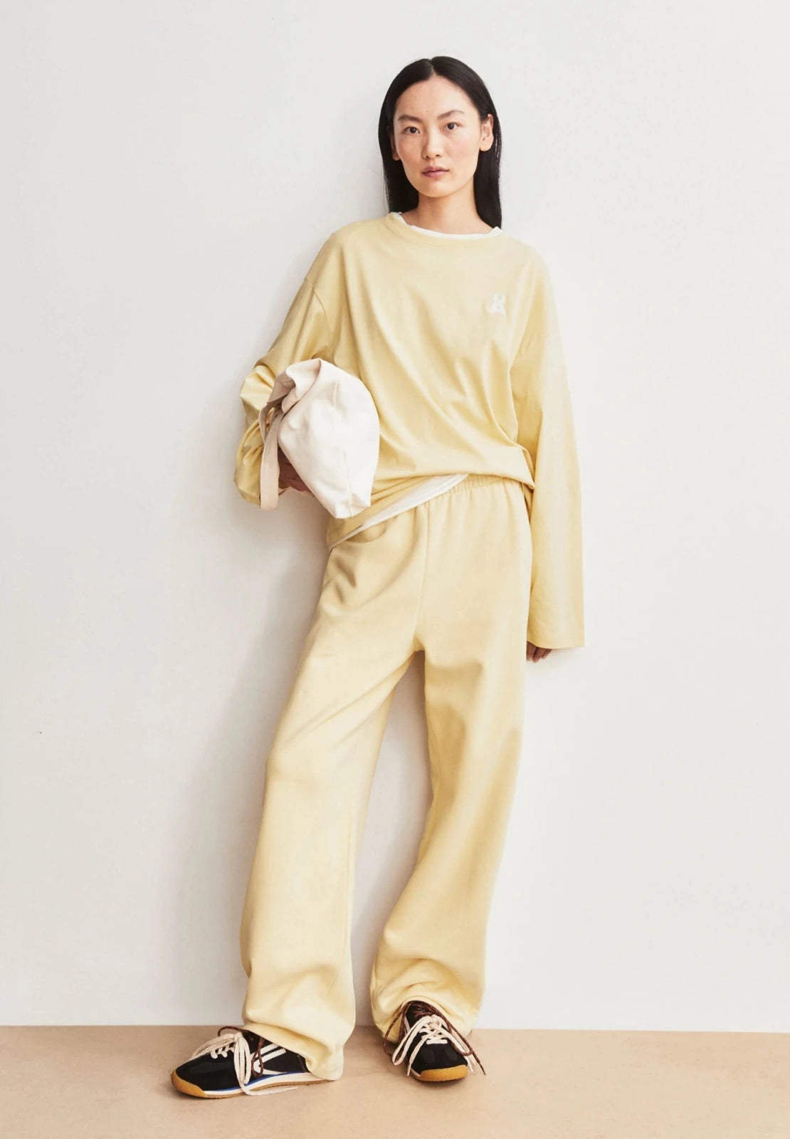 ARMEDANGELS - ICONIC Å IVAARA Sweathose • golden hay - ROSA ECK