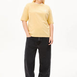 ARMEDANGELS - ICONIC Å TARJAA T-Shirt • golden hay - ROSA ECK