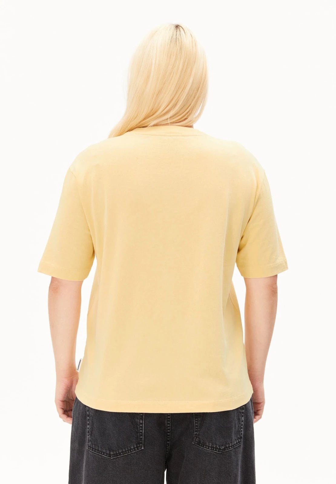 ARMEDANGELS - ICONIC Å TARJAA T-Shirt • golden hay - ROSA ECK