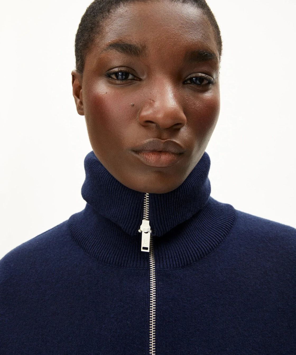 ARMEDANGELS - JOANIAAS Strickjacke • Tinted Navy - Pullover - ROSA ECK