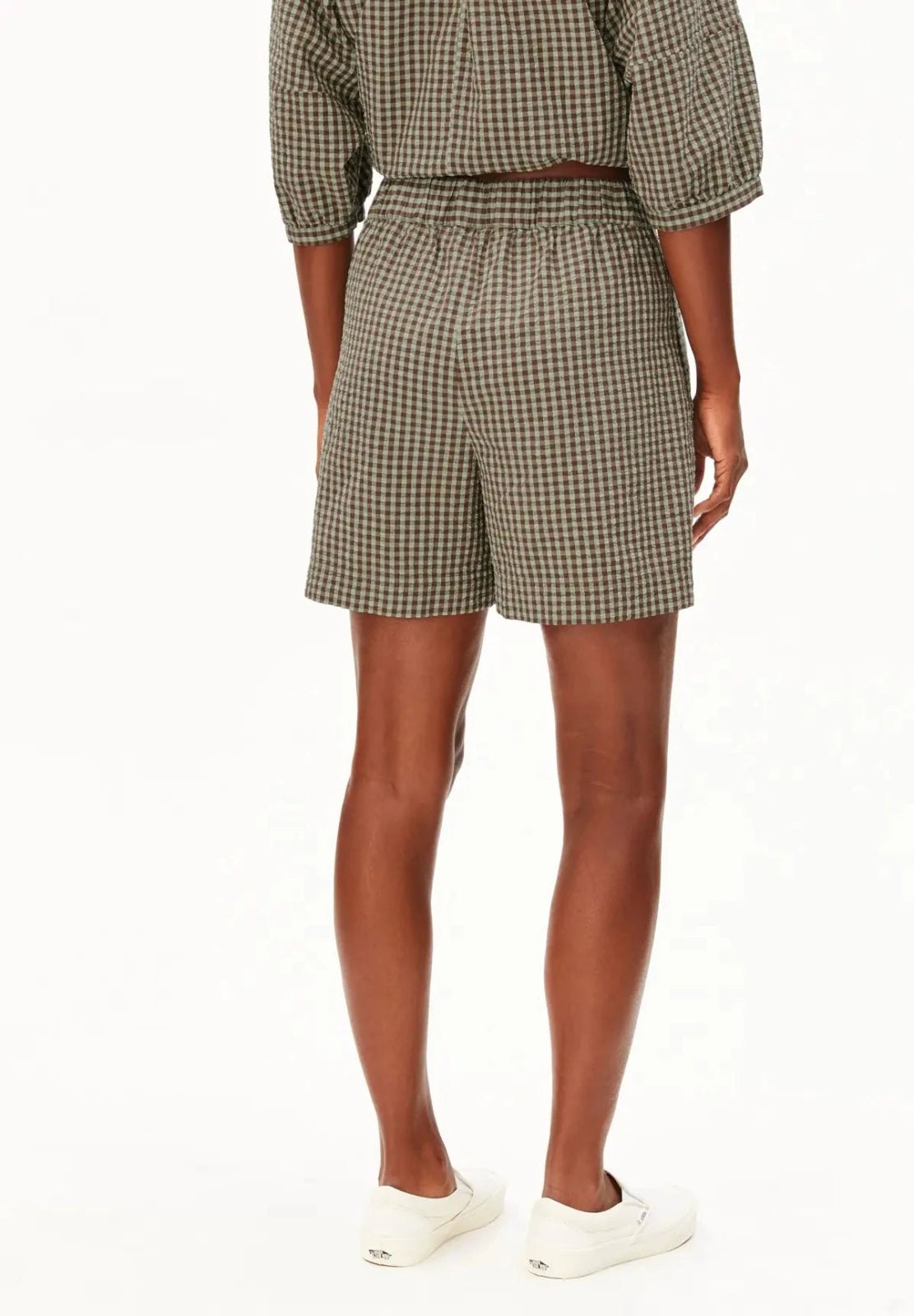 ARMEDANGELS - Kariert Shorts aus Seersucker • foam - dried palm - ROSA ECK