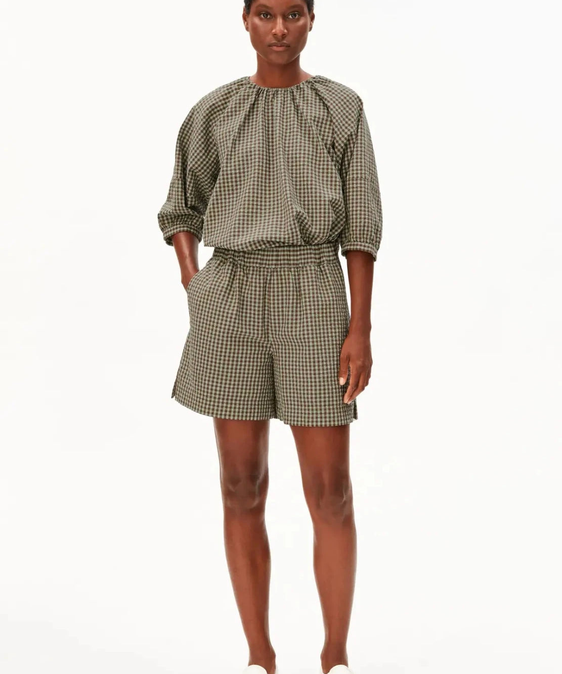 ARMEDANGELS - Kariert Shorts aus Seersucker • foam - dried palm - ROSA ECK