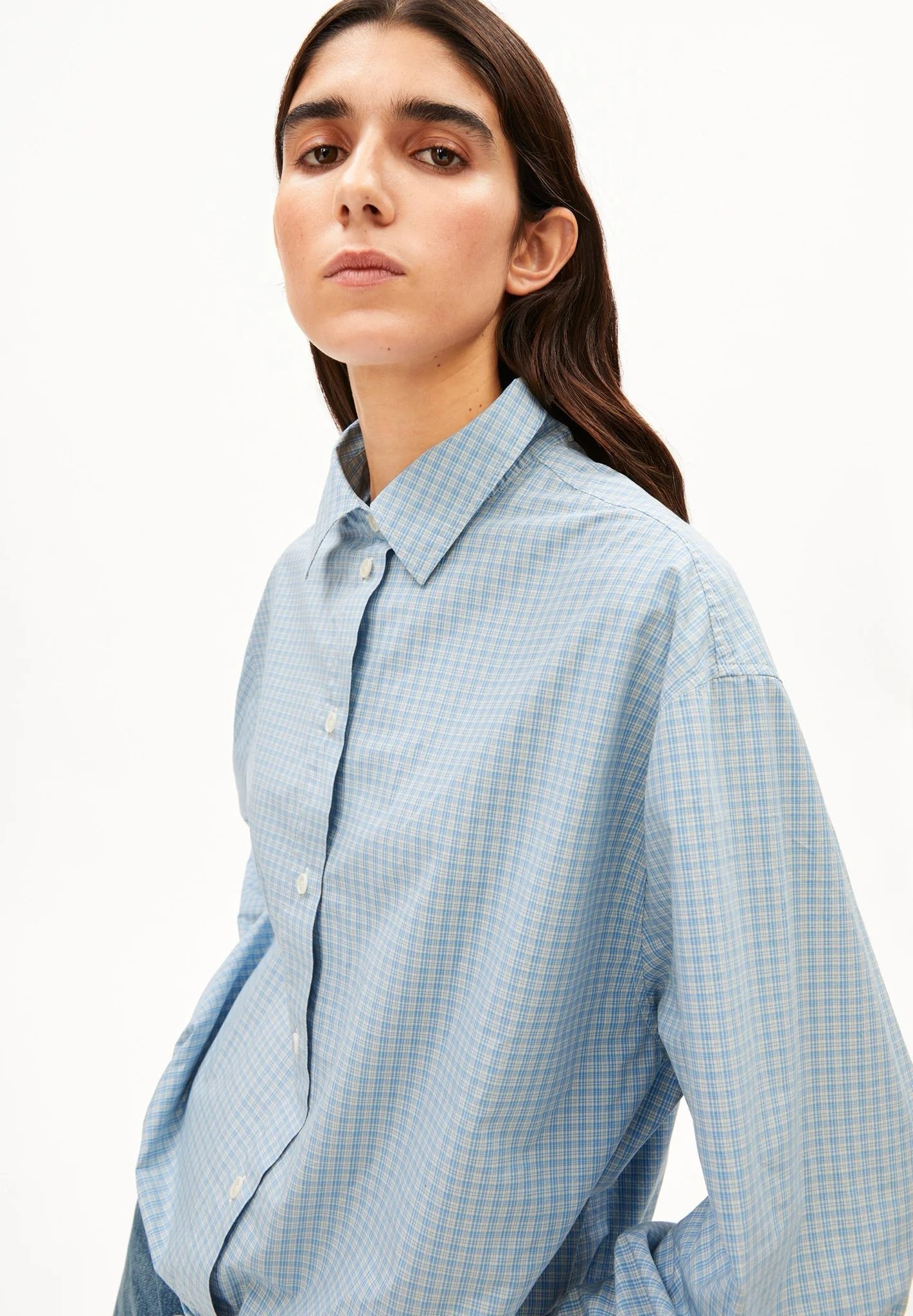 ARMEDANGELS - Karierte Bluse mit Kordelzug • skylight-oatmilk - ROSA ECK