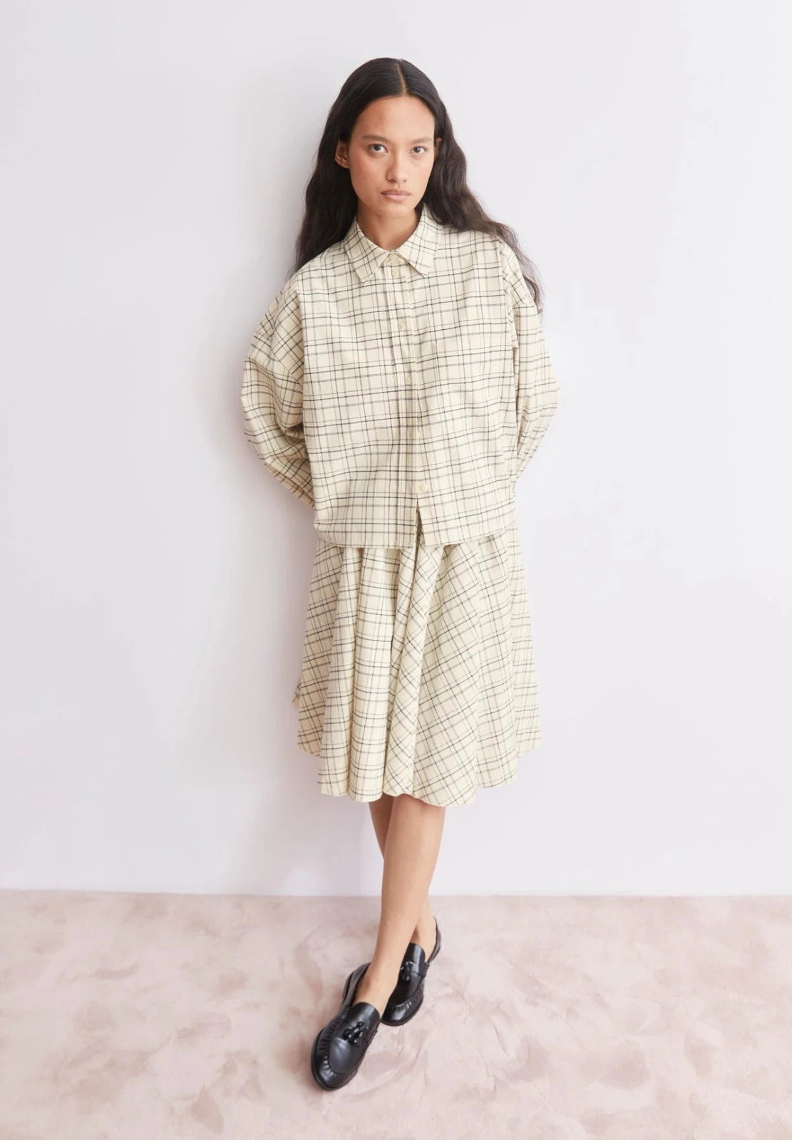 ARMEDANGELS - Karierte Boxy - Bluse • oatmilk - black - Bluse - ROSA ECK