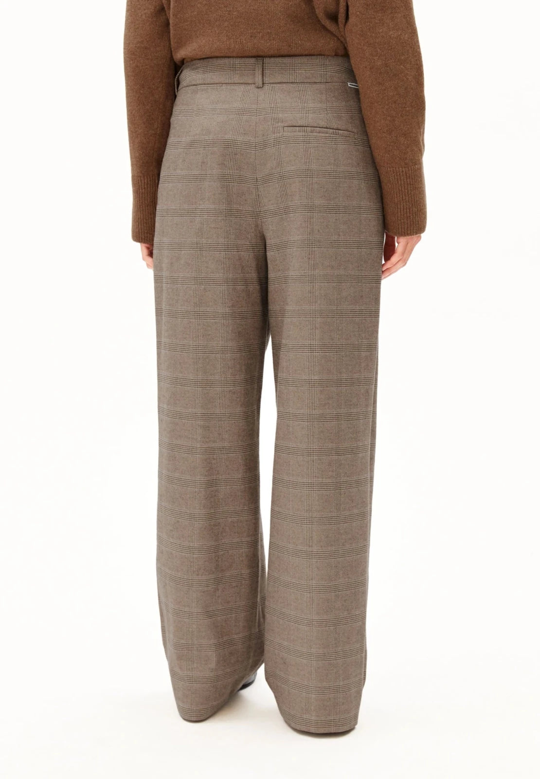 ARMEDANGELS - Karierte Bundfaltenhose • claystone-sand stone - ROSA ECK