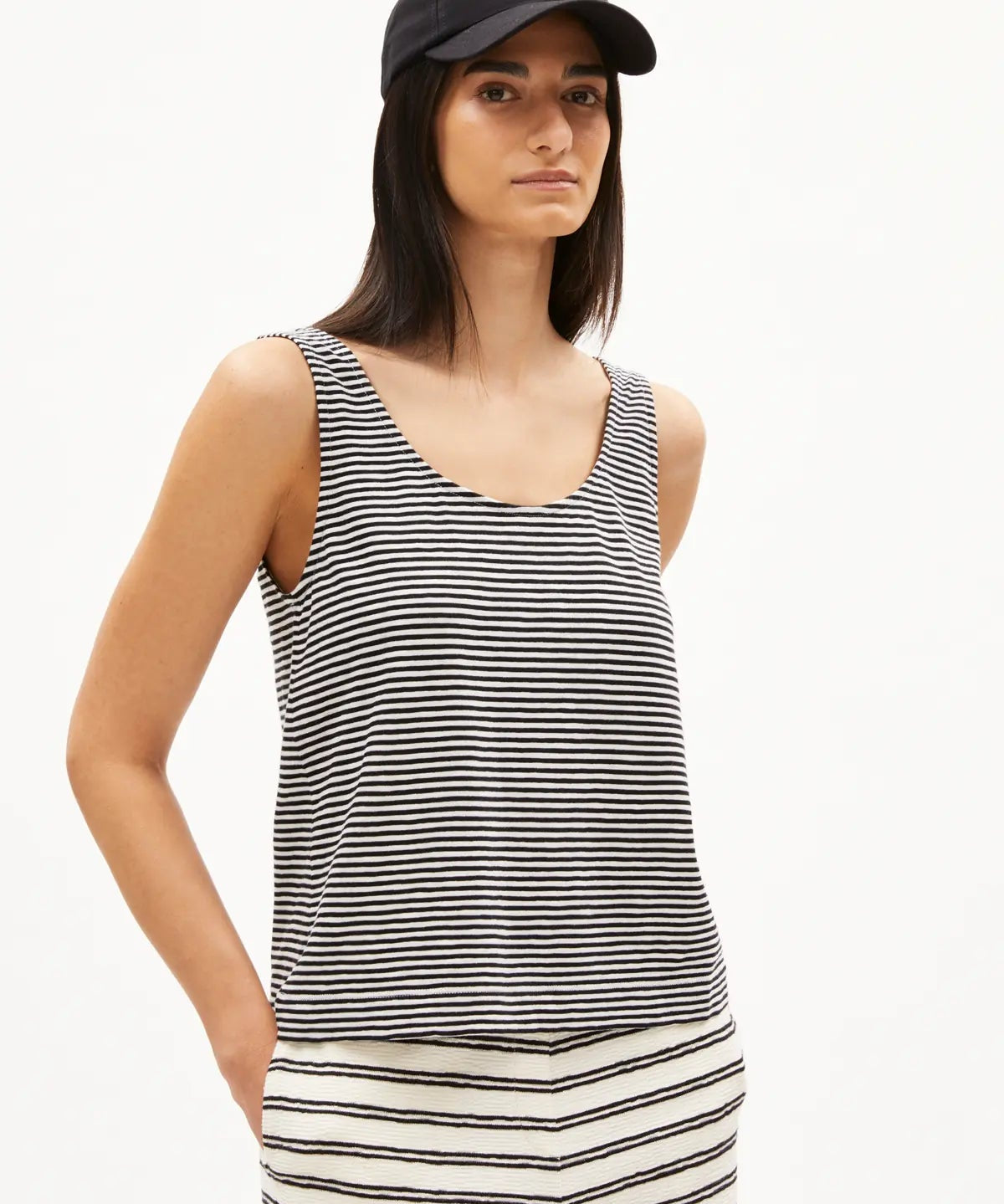 ARMEDANGELS - MINAAMI LITA Top • black - oatmilk - ROSA ECK