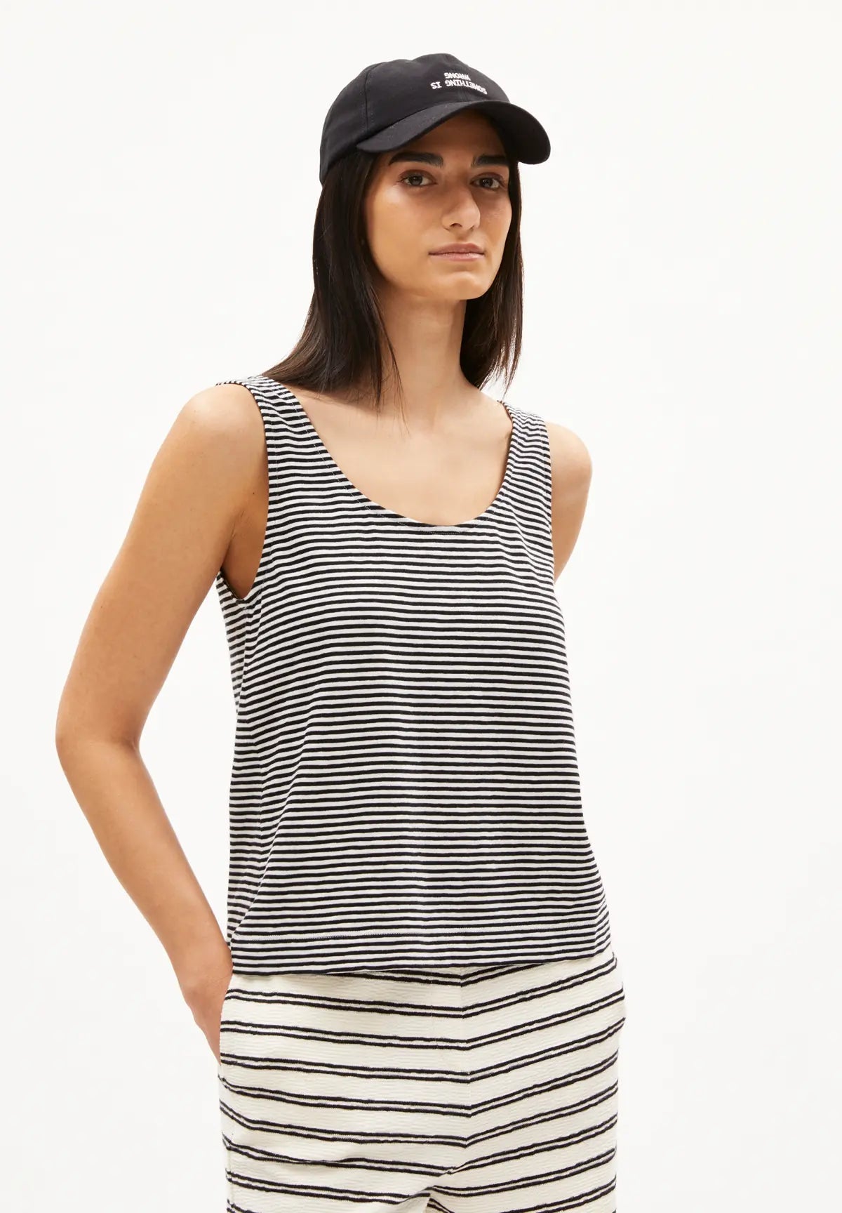 ARMEDANGELS - MINAAMI LITA Top • black - oatmilk - ROSA ECK