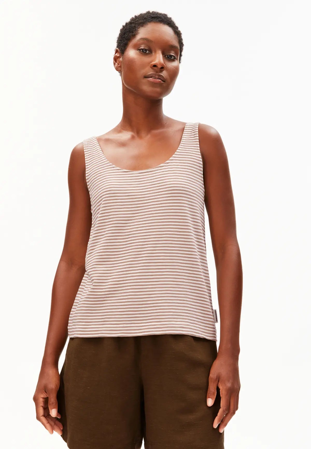 ARMEDANGELS - MINAAMI LITA Top • oatmilk - cinnamon dust - ROSA ECK