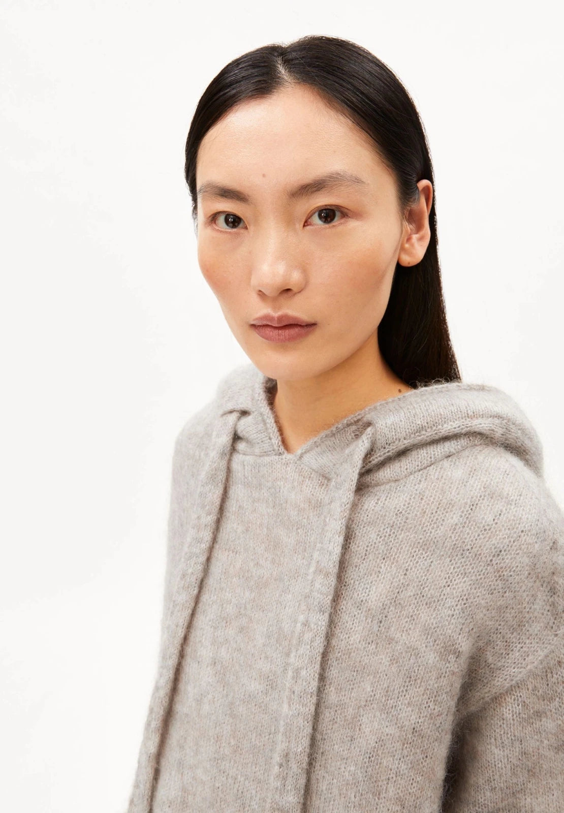 ARMEDANGELS - Mohair-Mix Strick-Hoodie • honey melange - ROSA ECK