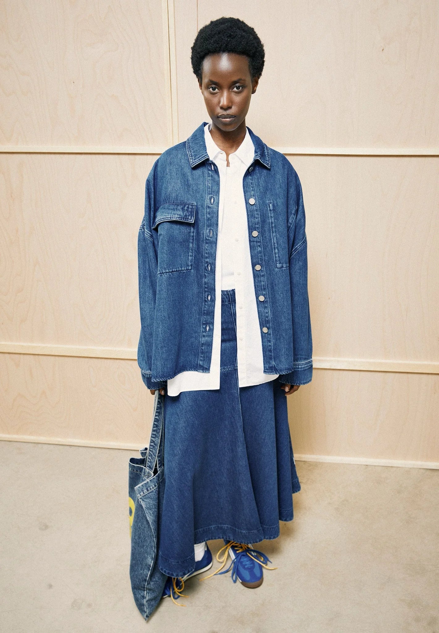 ARMEDANGELS - Oversized Jeansbluse • bright blue - ROSA ECK
