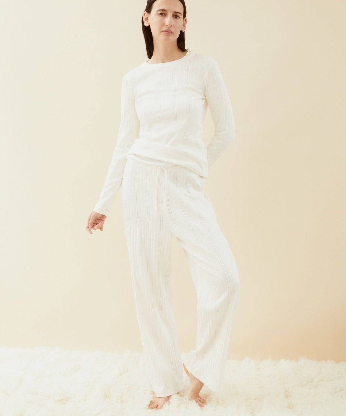 Pointelle Pyjama-Langarmshirt in Cremebeige von ARMEDANGELS – Ansicht 6