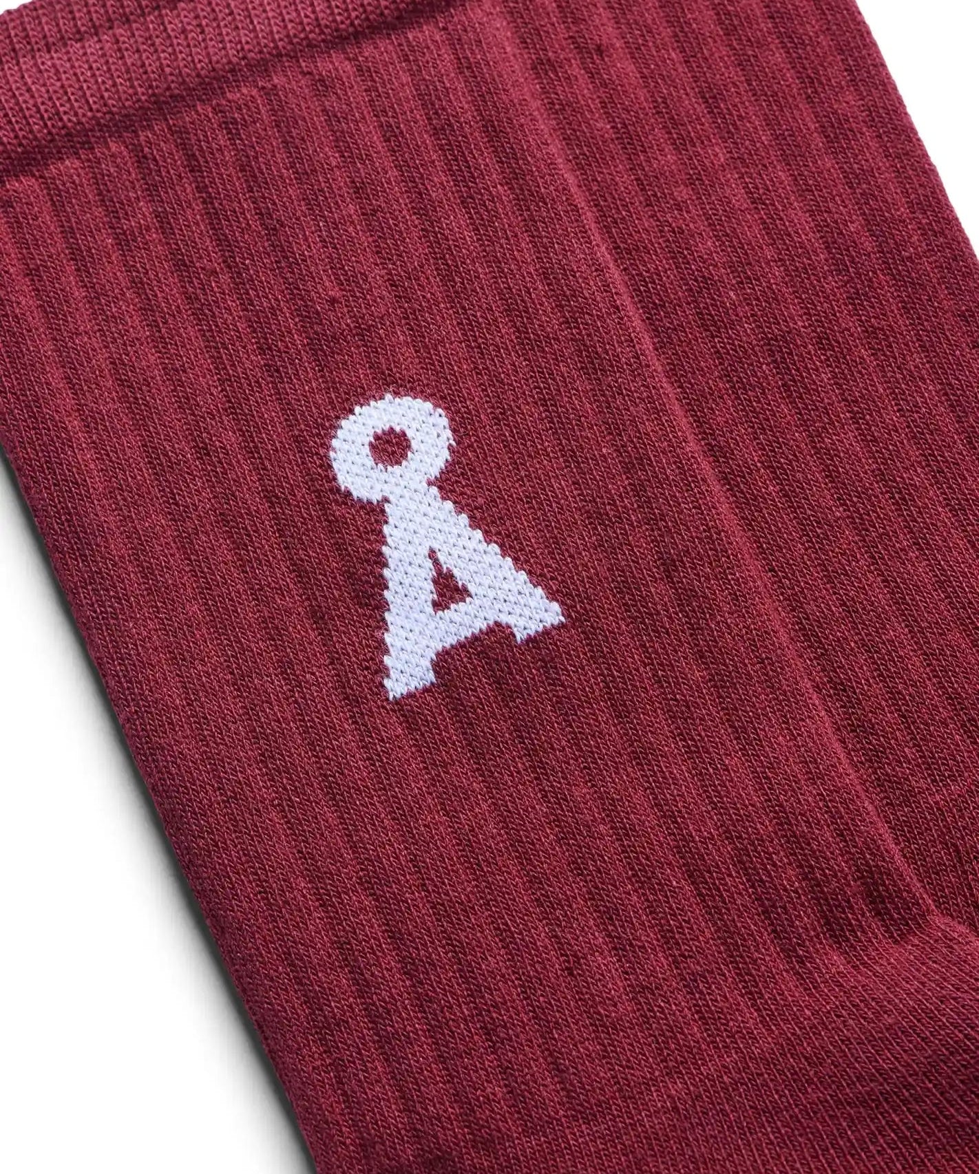 ARMEDANGELS - SAAMUS BOLD Socken • velvet red - ROSA ECK