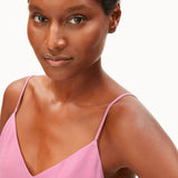 ARMEDANGELS - Satin Top mit Spaghettiträgern • washed berry - ROSA ECK