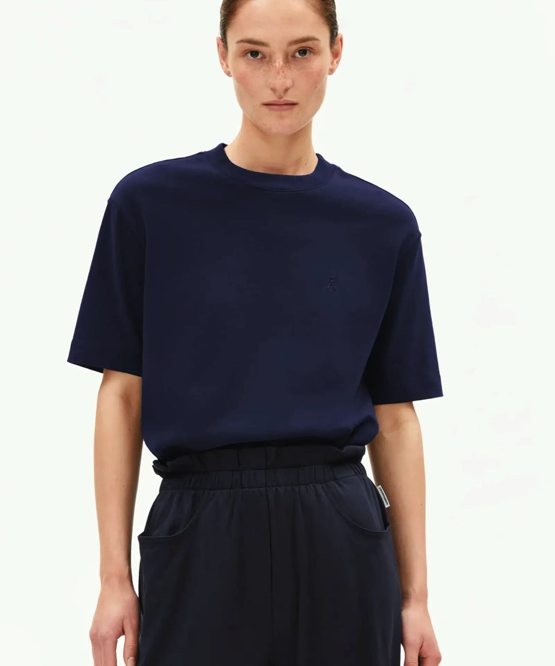 ARMEDANGELS - TARJAA Heavyweight T‑Shirt • tinted navy - ROSA ECK Concept Store