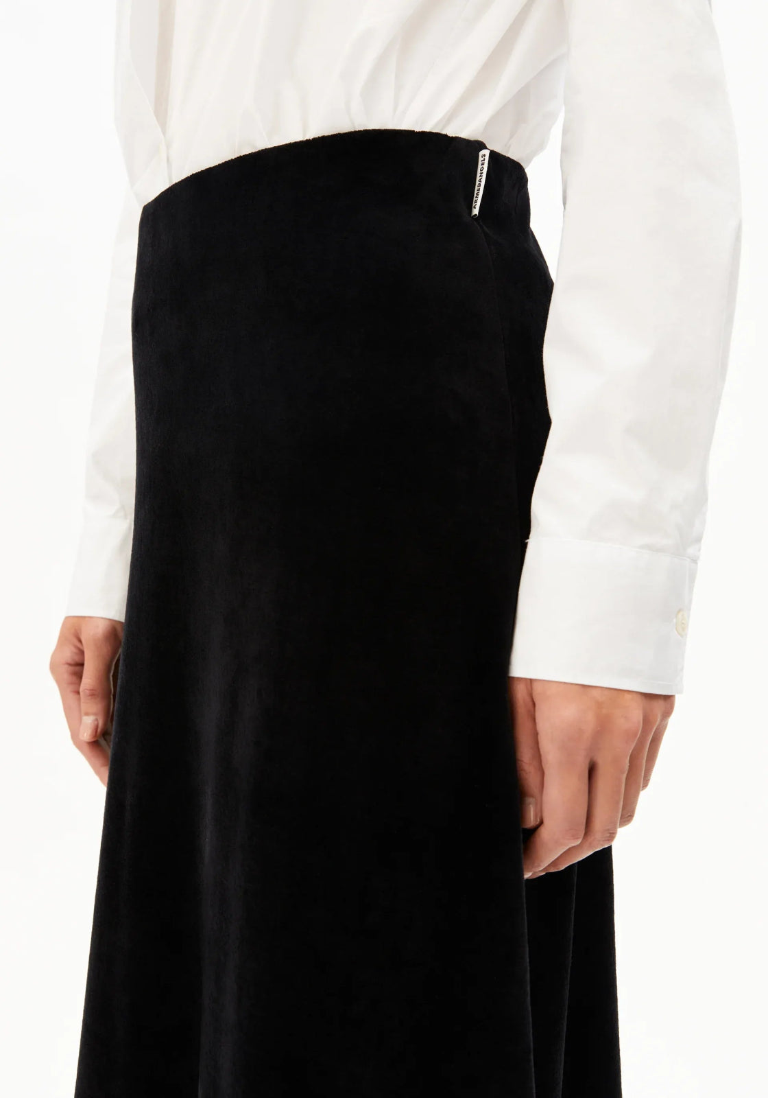 ARMEDANGELS - VOLAGAA VELVET Rock • Black - Rock - ROSA ECK