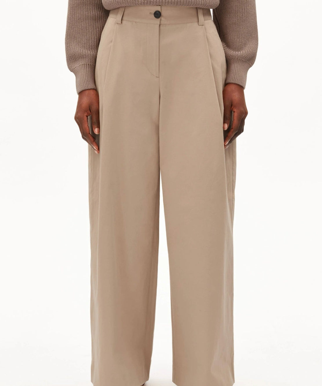 ARMEDANGELS - Weite Chinohose aus Bio - Baumwollmix • true camel - Hose - ROSA ECK