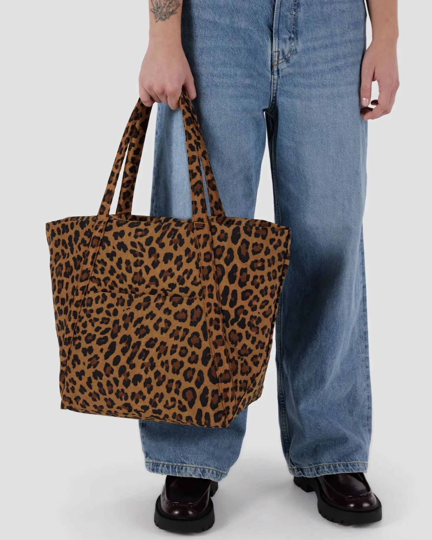 BAGGU - Cloud Bag Reisetasche • Leopard - ROSA ECK