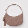 BAGGU - Medium Nylon Crescent Bag Umhängetasche • Toasted Almond - ROSA ECK