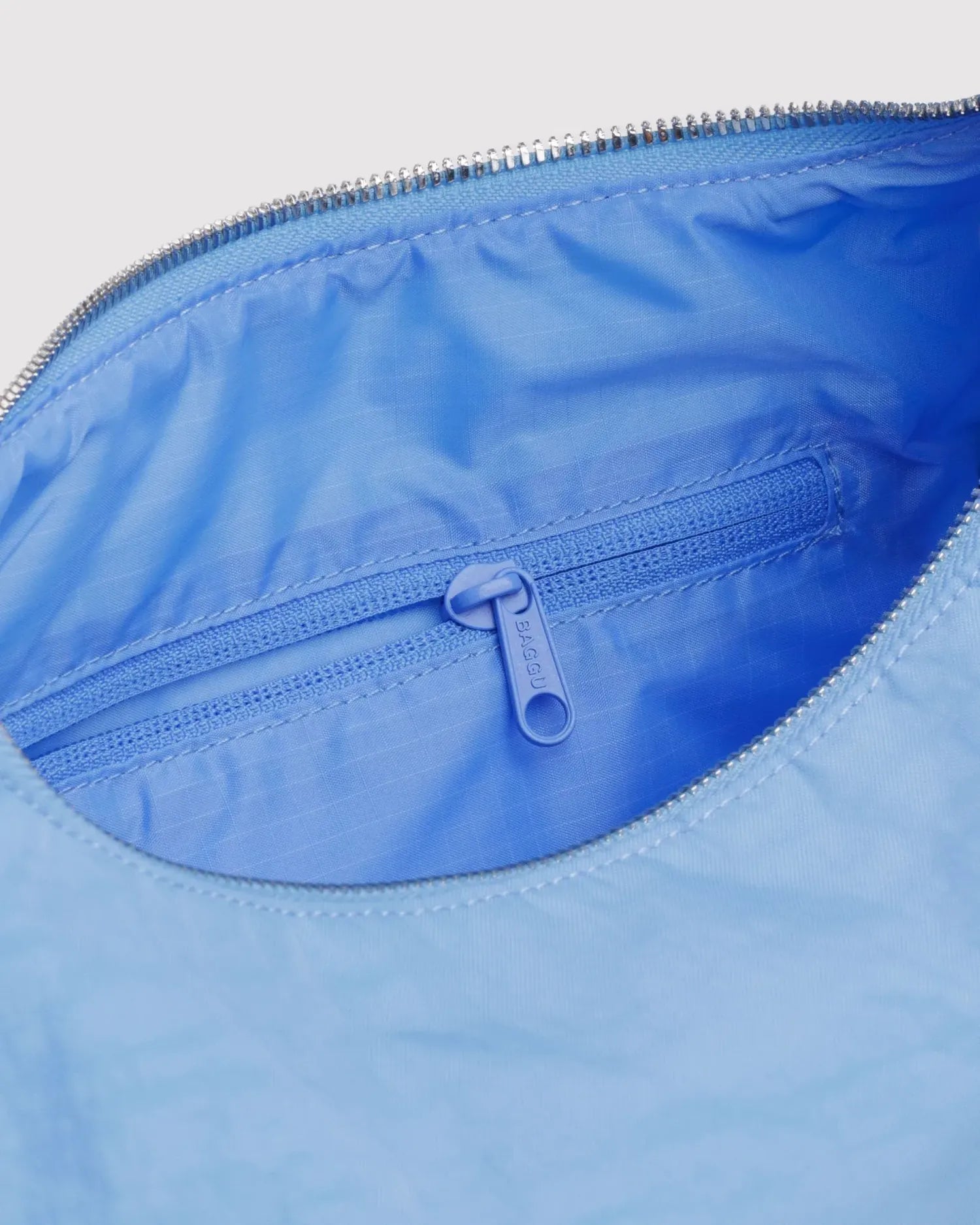 BAGGU - Nylon Meringue Bag Umhängetasche • Piscine - ROSA ECK