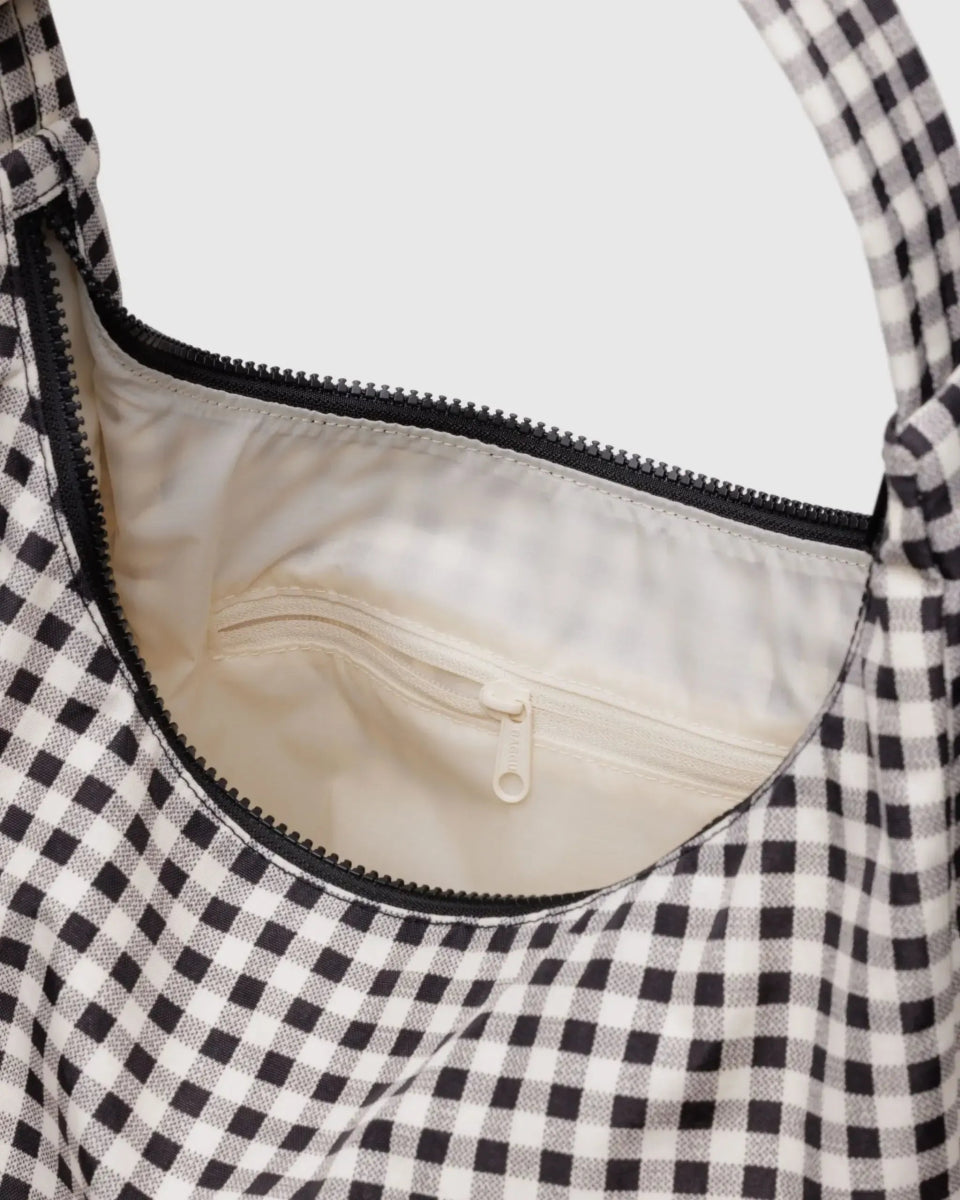 BAGGU - NYLON SHOULDER BAG Schultertasche • Black & White Gingham - Schultertasche - ROSA ECK Concept Store