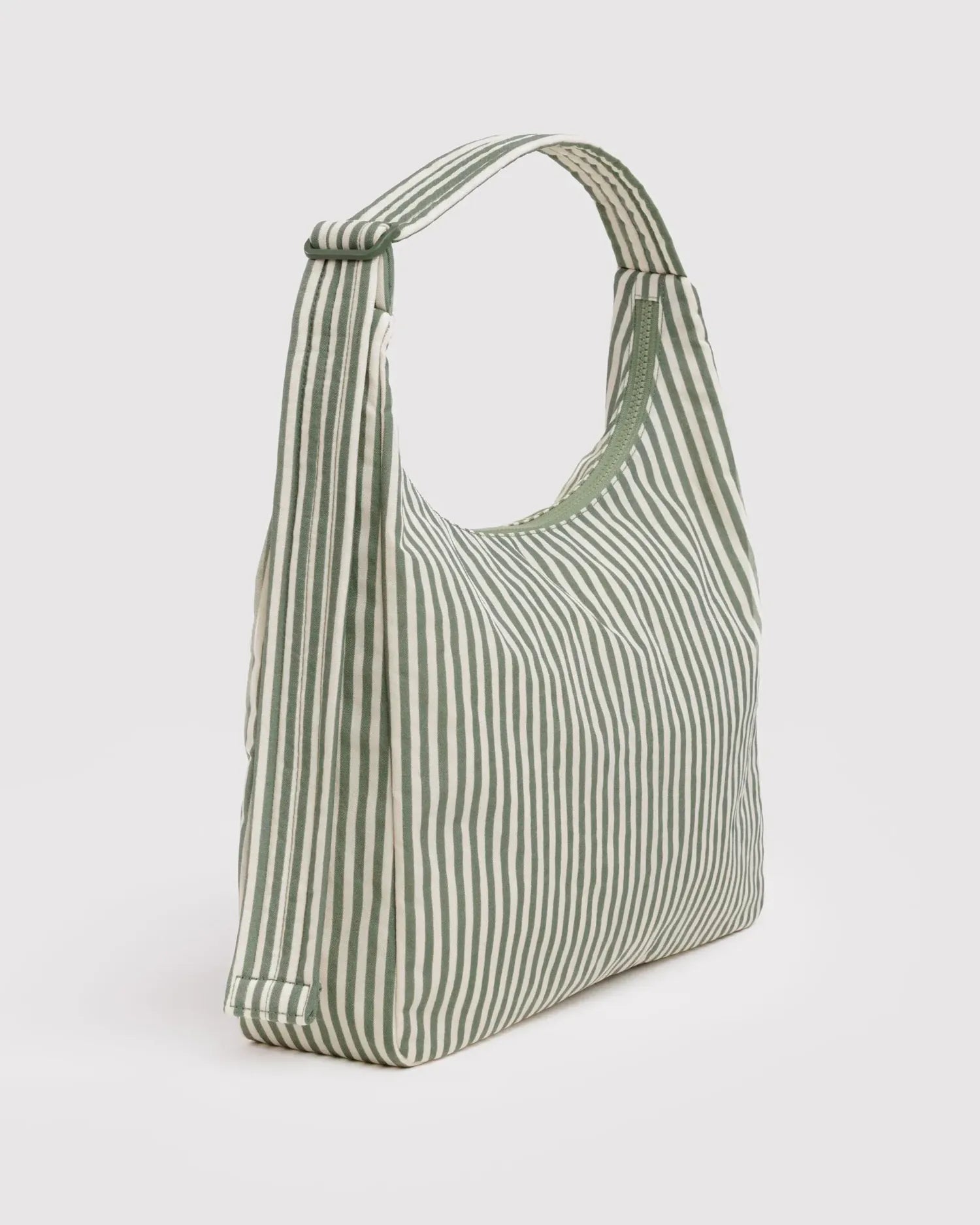 BAGGU - Schultertasche aus Nylon • Sage Stripe - ROSA ECK