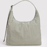 BAGGU - Schultertasche aus Nylon • Sage Stripe - ROSA ECK
