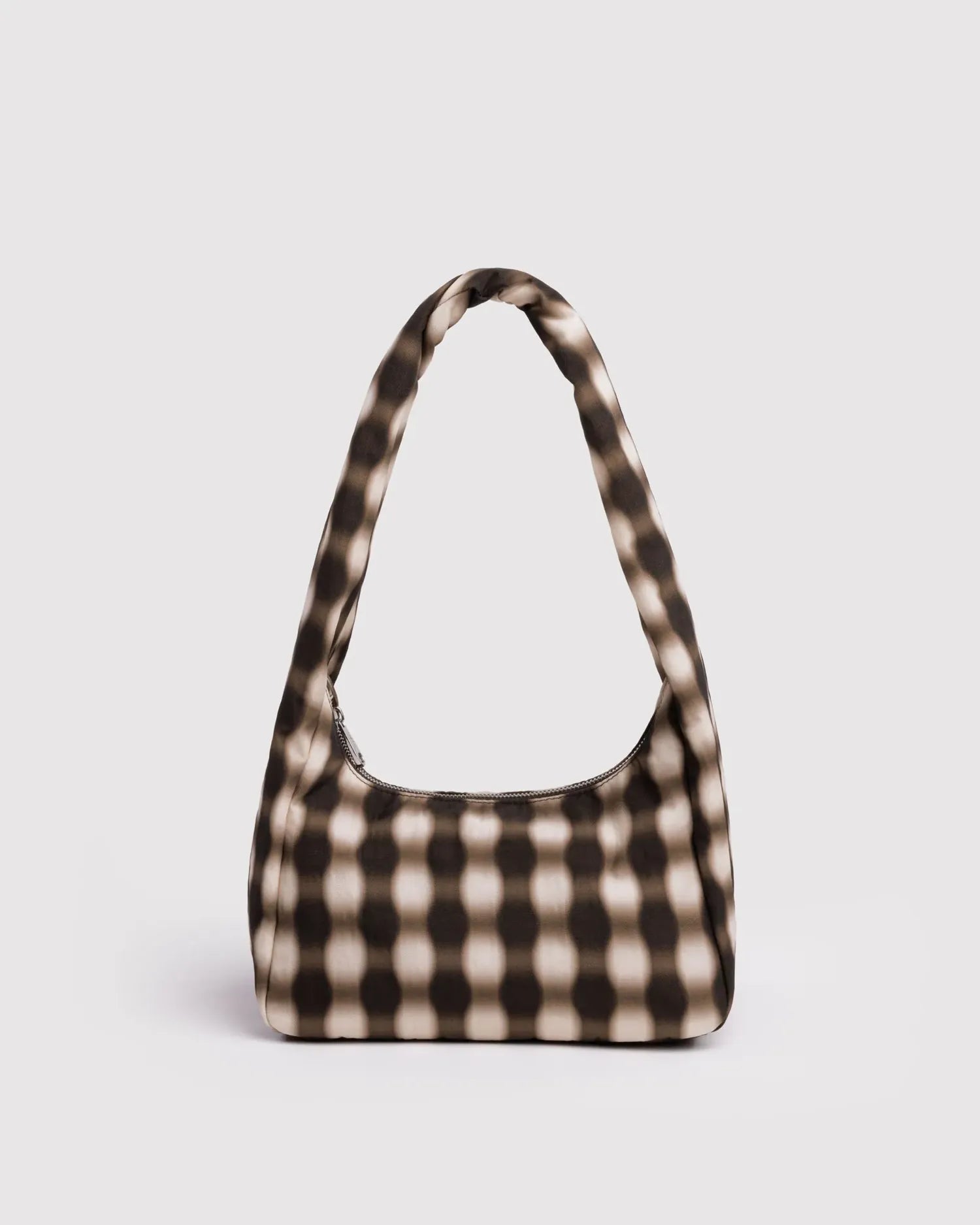 BAGGU - Small Nylon Meringue Bag Schultertasche • Blurred Gingham Brown - ROSA ECK