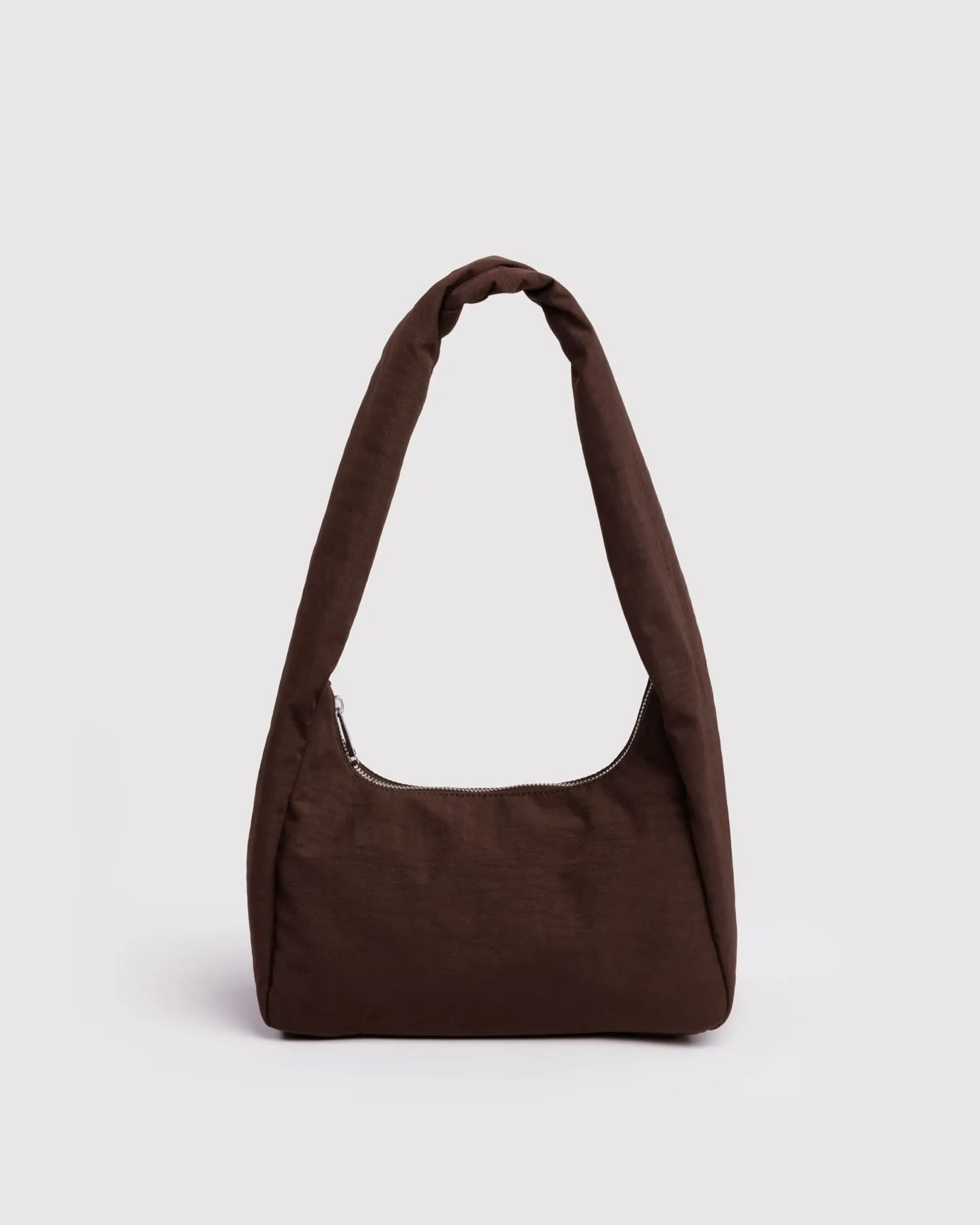 BAGGU - Small Nylon Meringue Bag Schultertasche • Coffee - ROSA ECK