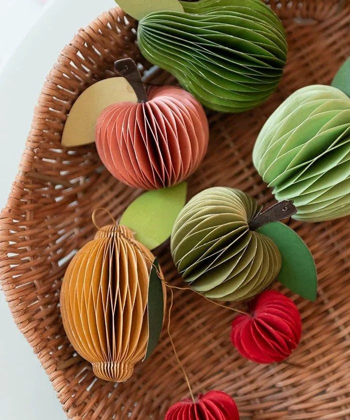 Bungalow - Papier - Ornament Apfel (2er - Set) • Ivy/Cerise - ROSA ECK