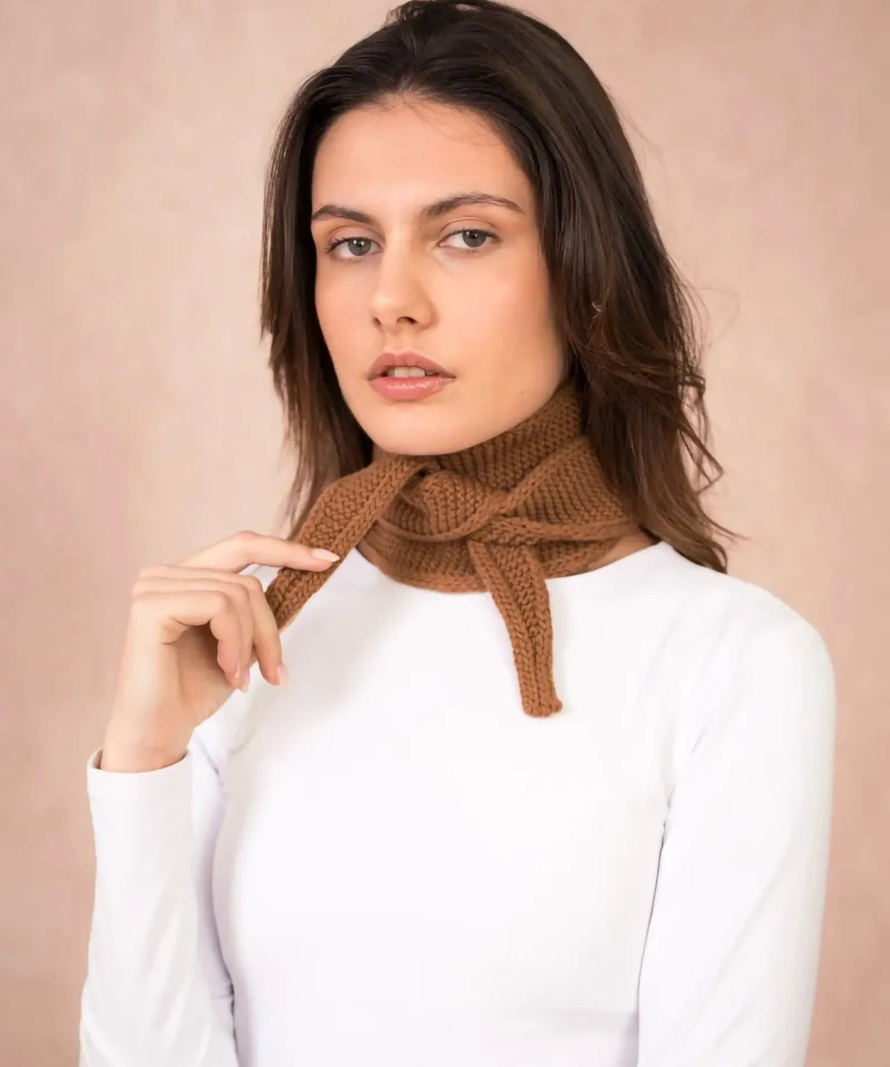 Calie Paris - Kleiner Strickschal • Braun - Schal - ROSA ECK