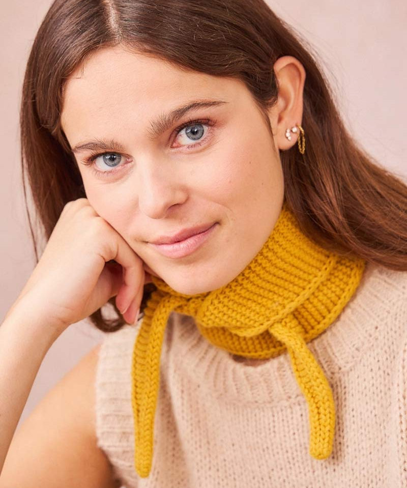 Calie Paris - Kleiner Strickschal • Gelb - ROSA ECK