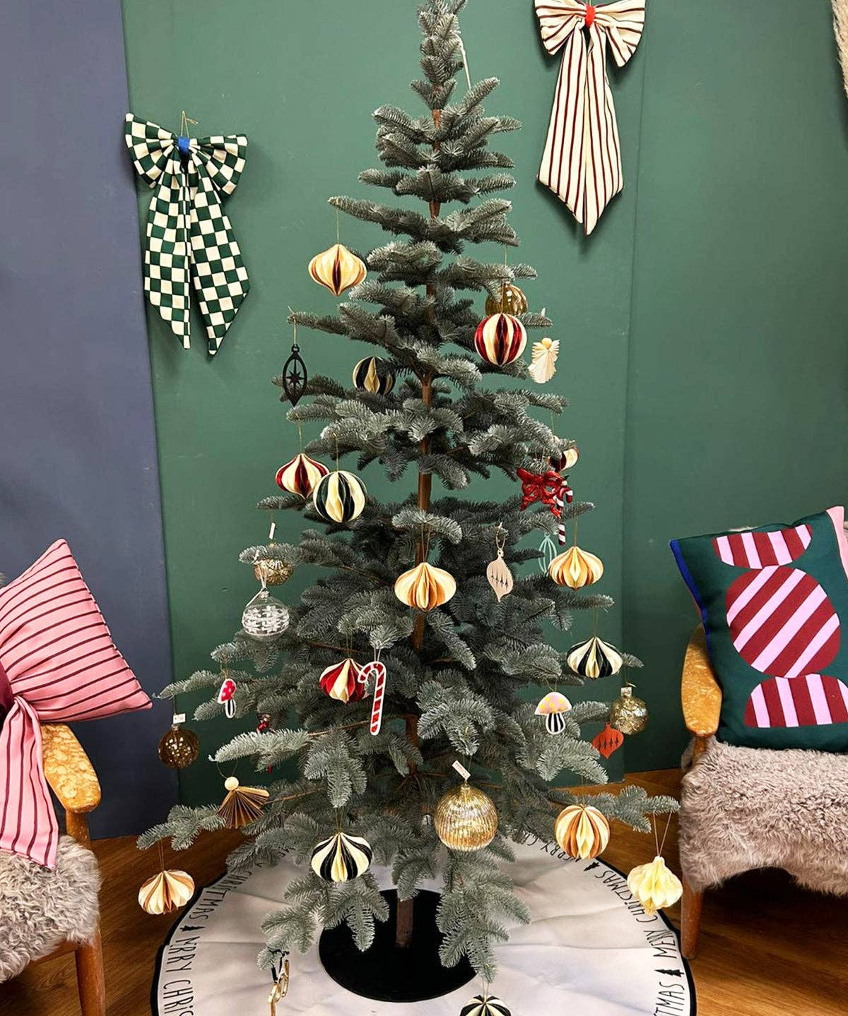 coopz - Weihnachtsschleife zum Aufhängen • Karo Grün - Dekoration - ROSA ECK